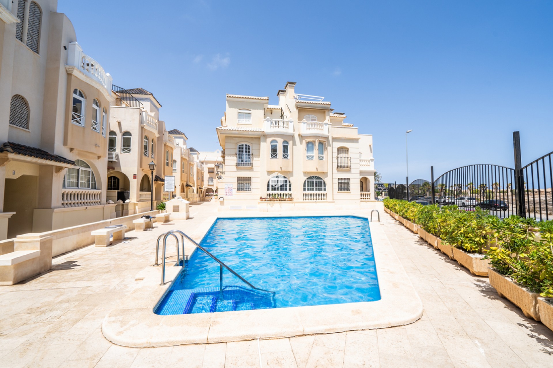 Tweedehands - Appartement / flat -
Torrevieja - aguas nuevas