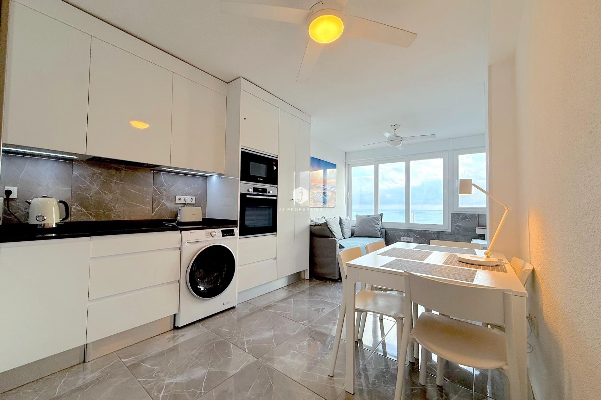 Tweedehands - Appartement / flat -
Torrevieja - Cabo cervera