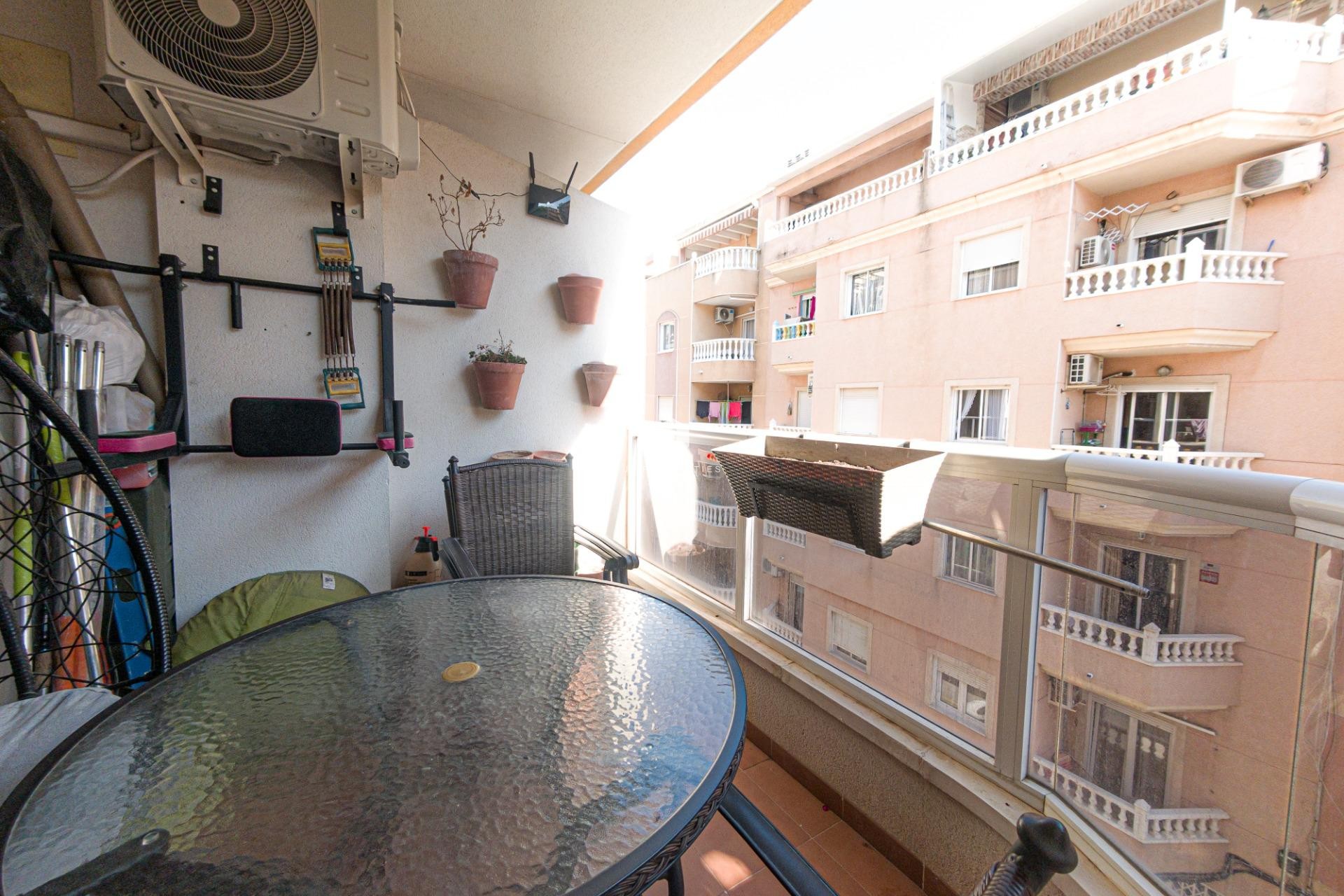 Tweedehands - Appartement / flat -
Torrevieja - Cala Del Palangre