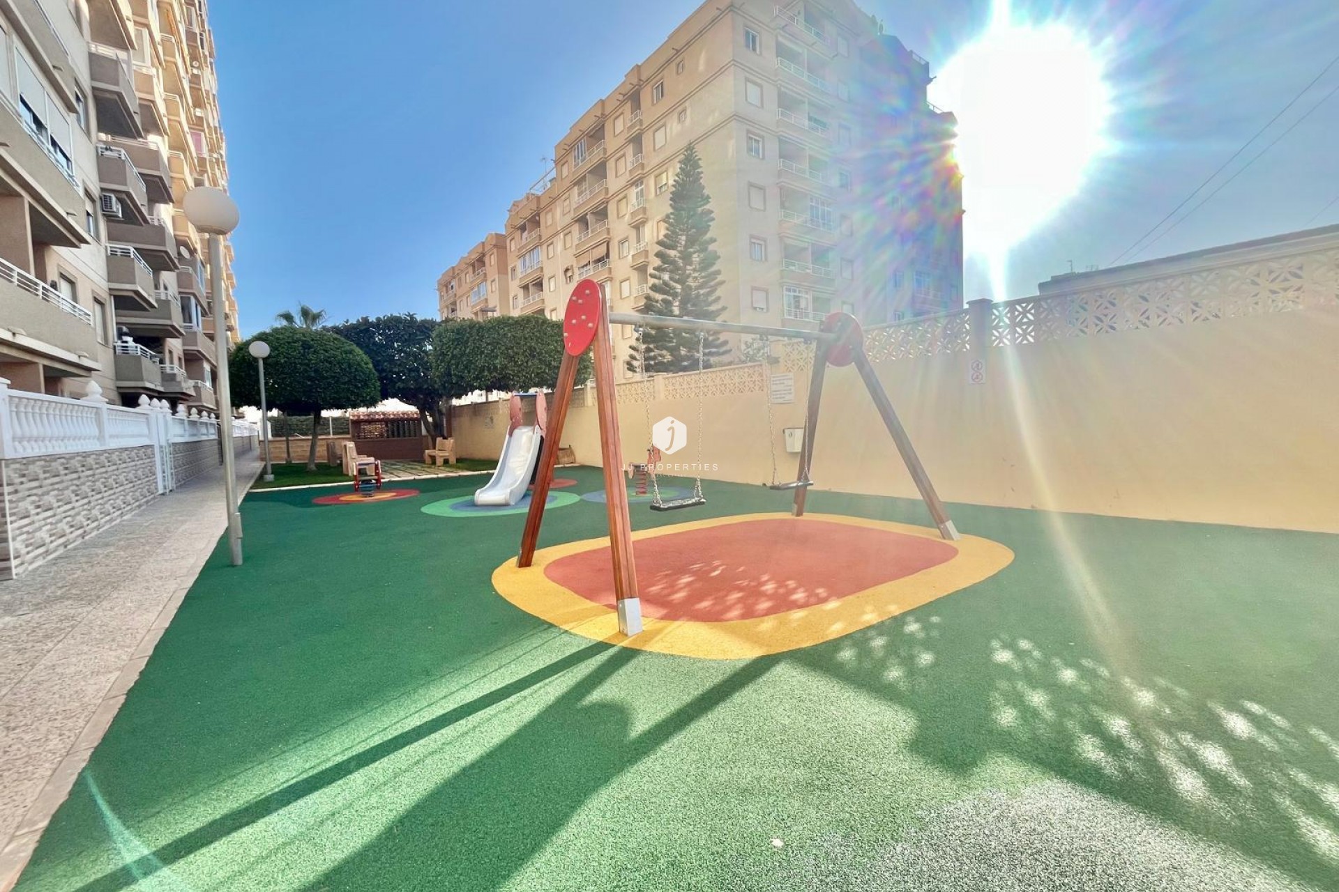 Tweedehands - Appartement / flat -
Torrevieja - Calas blanca