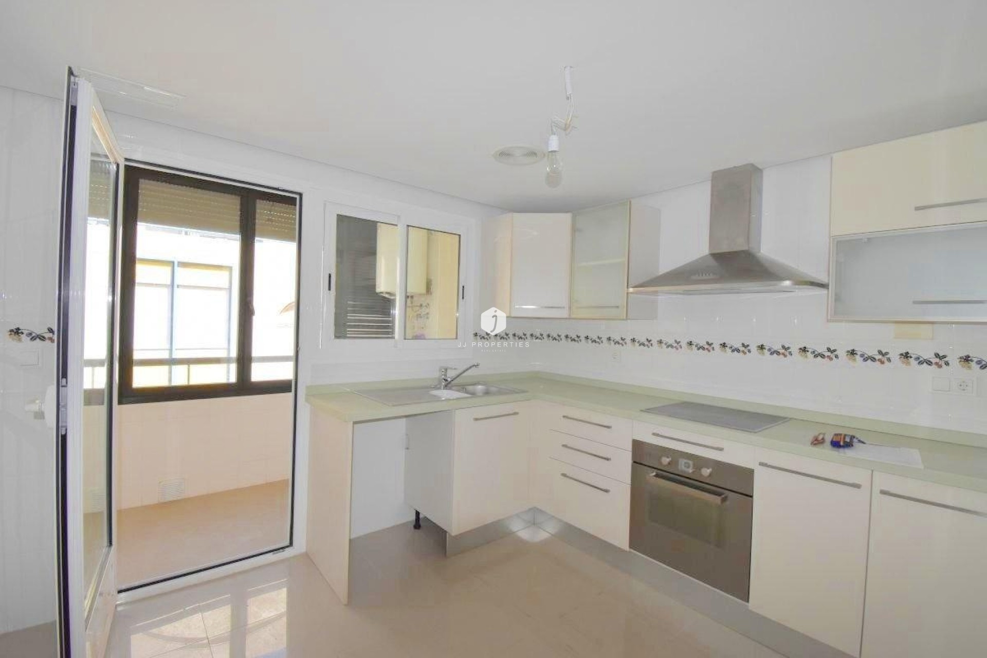 Tweedehands - Appartement / flat -
Torrevieja - Centro - Muelle Pesquero