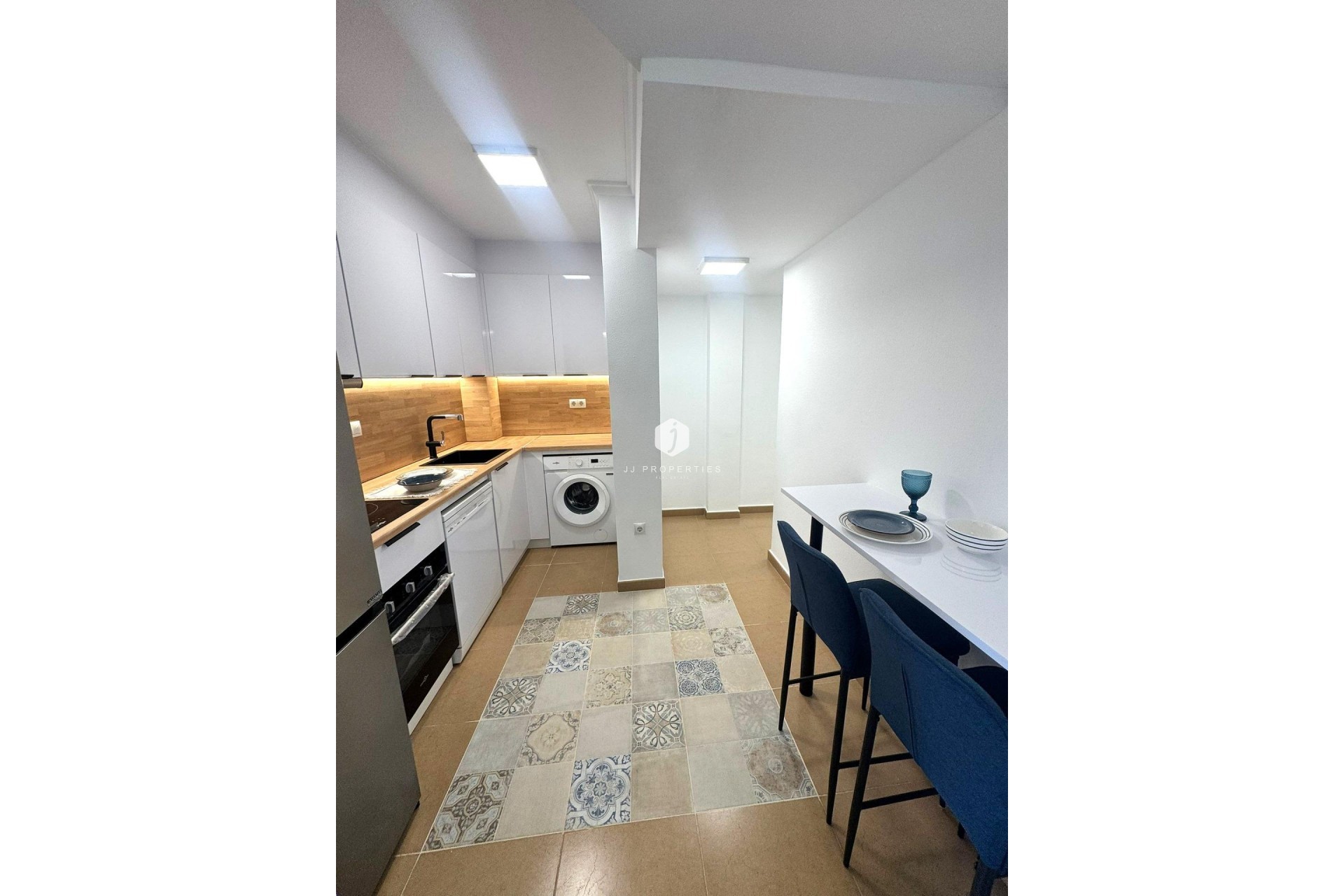 Tweedehands - Appartement / flat -
Torrevieja - Centro - Muelle Pesquero