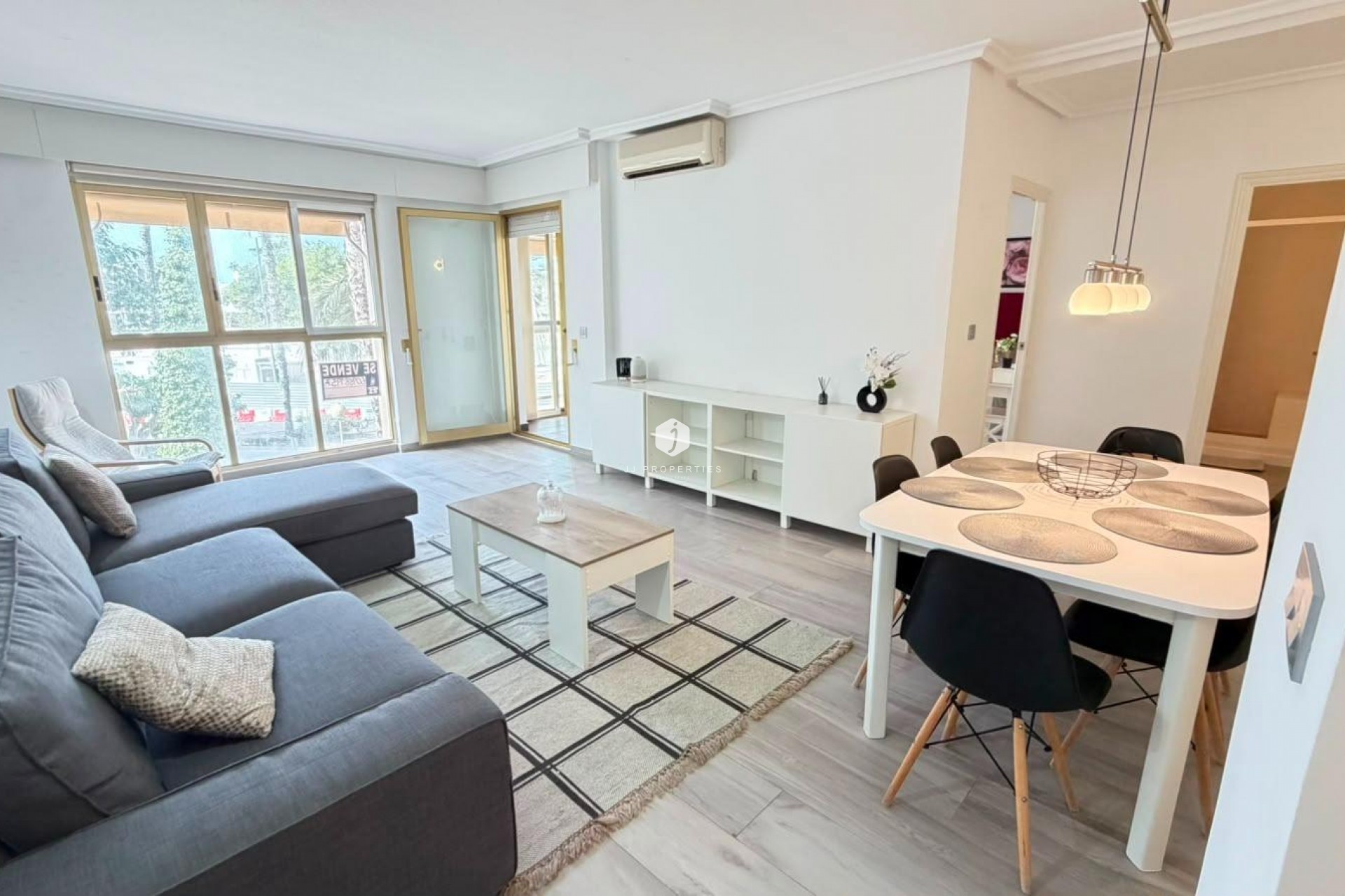 Tweedehands - Appartement / flat -
Torrevieja - Centro - Muelle Pesquero