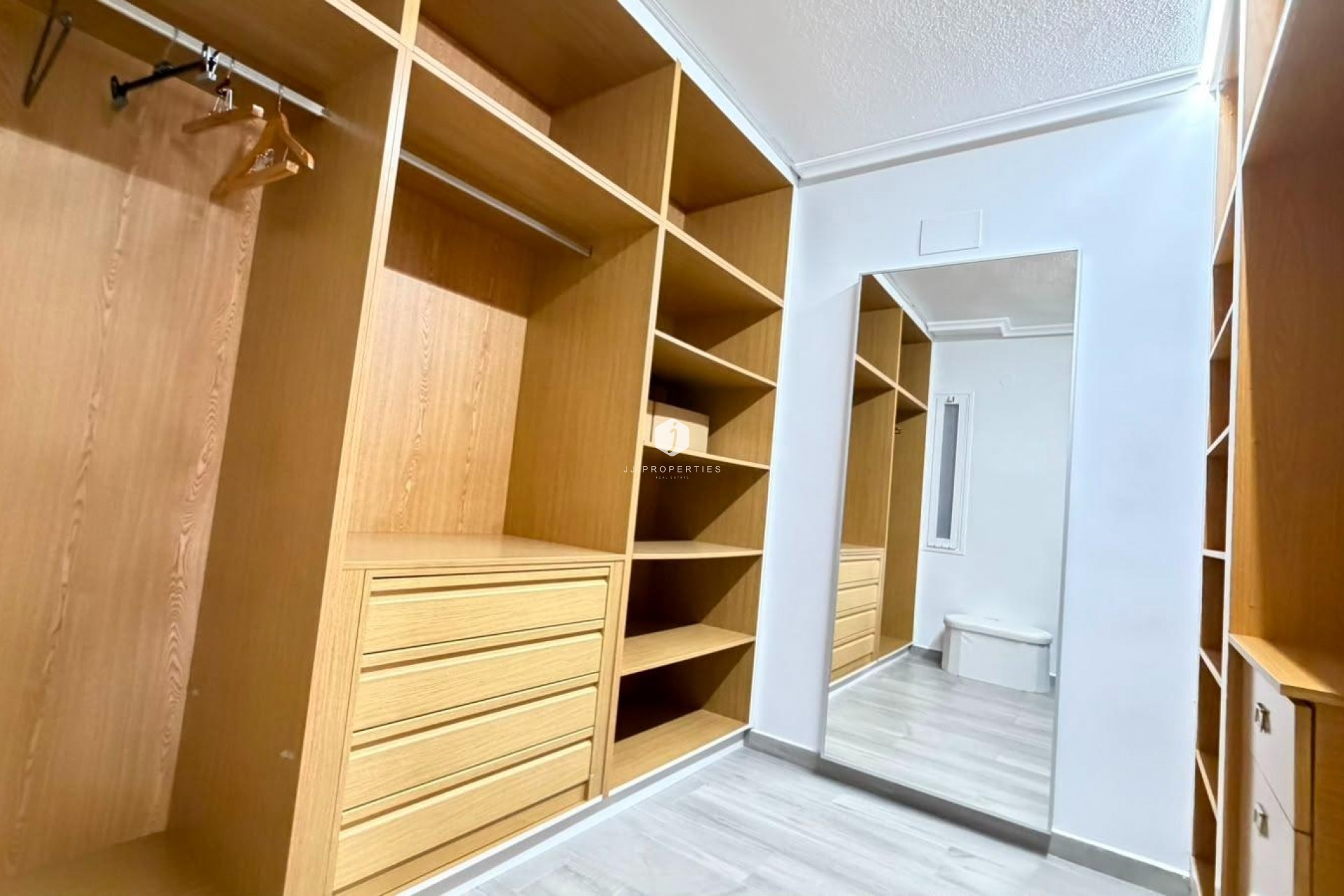 Tweedehands - Appartement / flat -
Torrevieja - Centro - Muelle Pesquero