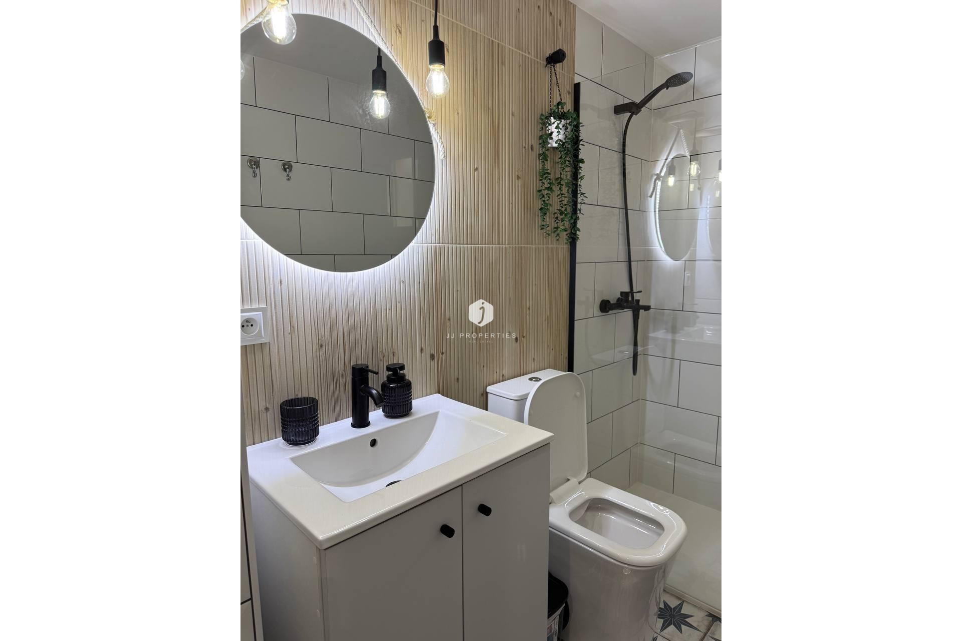 Tweedehands - Appartement / flat -
Torrevieja - Centro