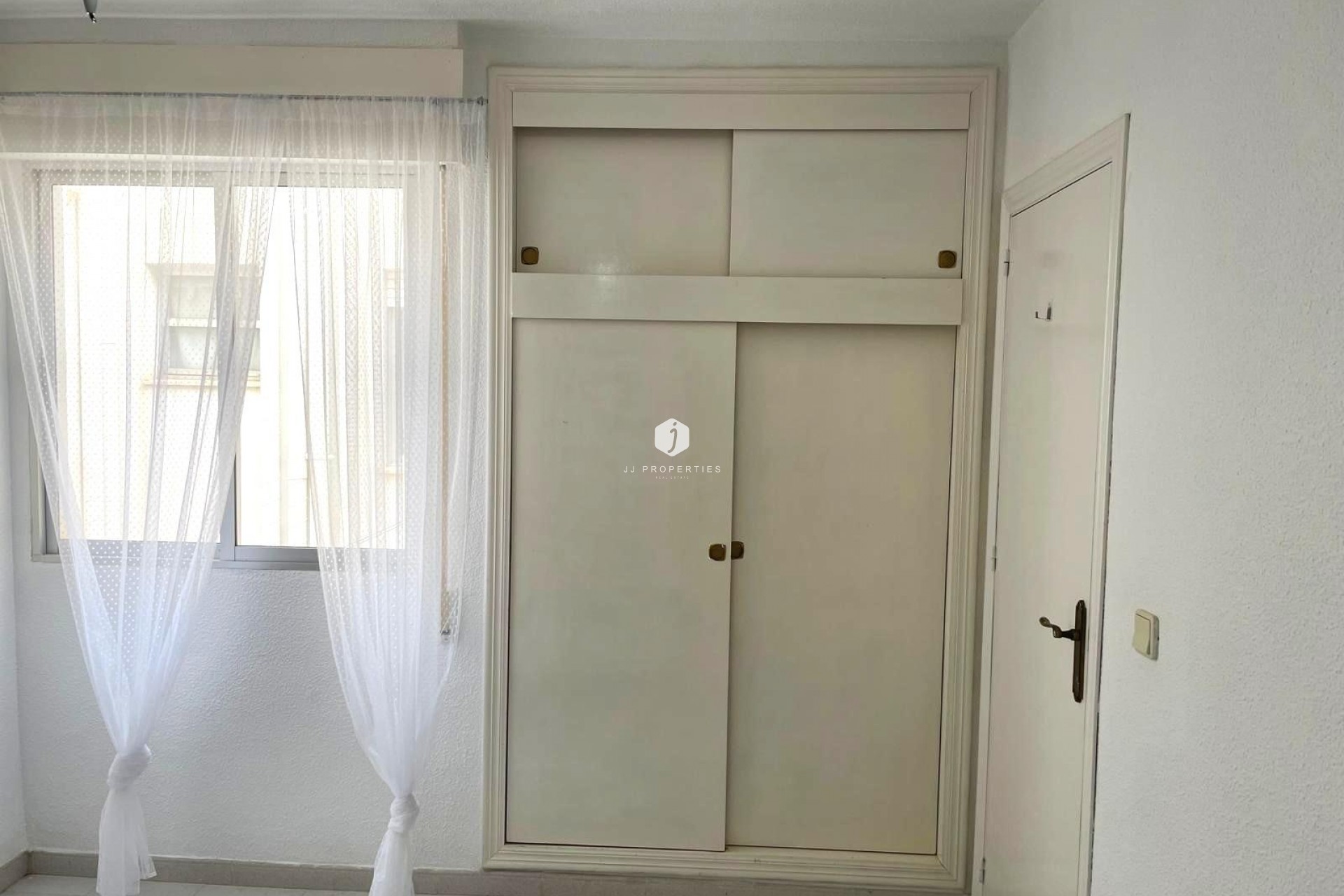 Tweedehands - Appartement / flat -
Torrevieja - Centro