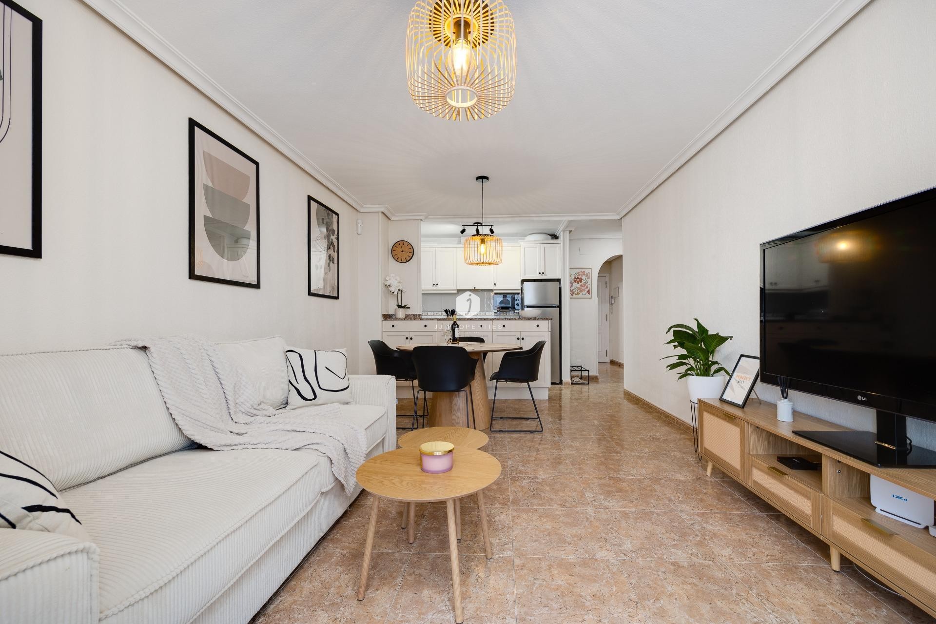 Tweedehands - Appartement / flat -
Torrevieja - Centro