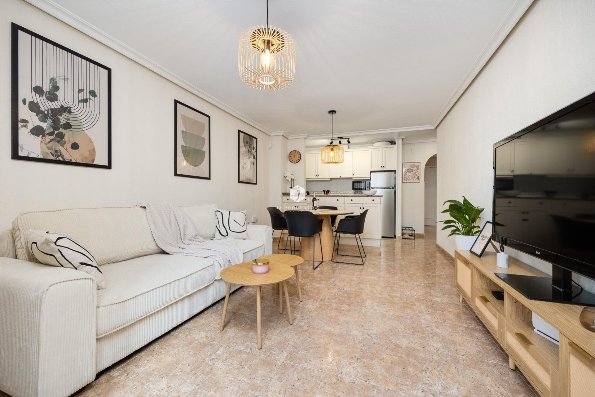 Tweedehands - Appartement / flat -
Torrevieja - Centro