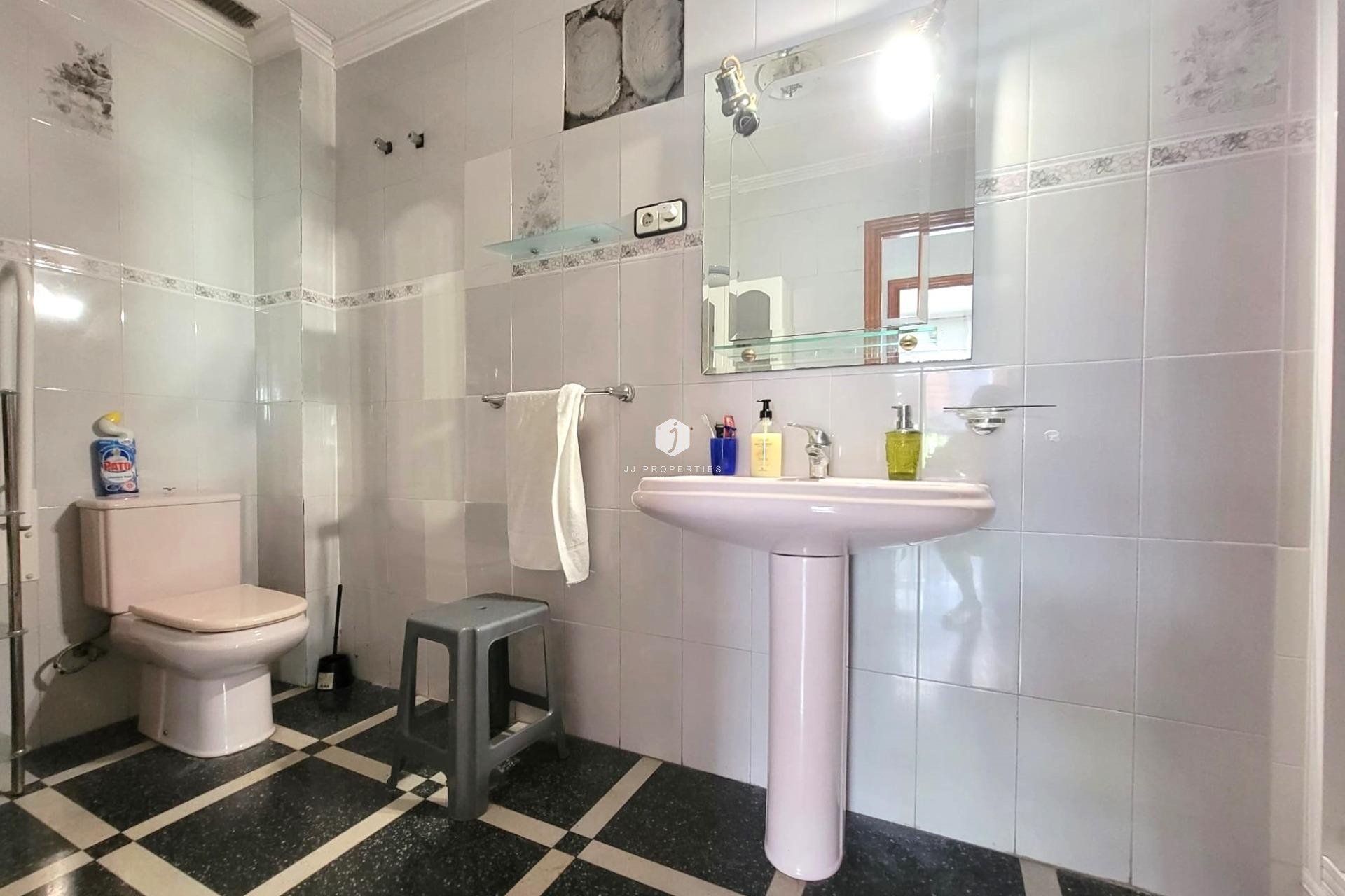 Tweedehands - Appartement / flat -
Torrevieja - Centro