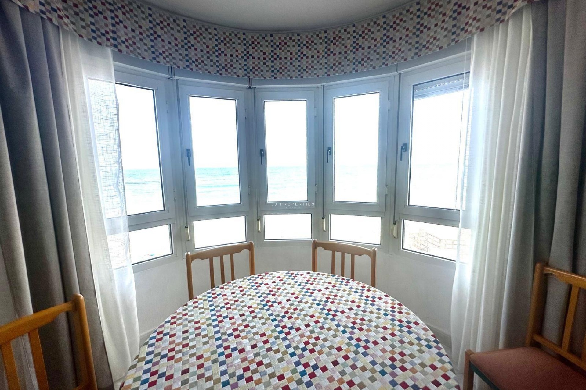 Tweedehands - Appartement / flat -
Torrevieja - Centro