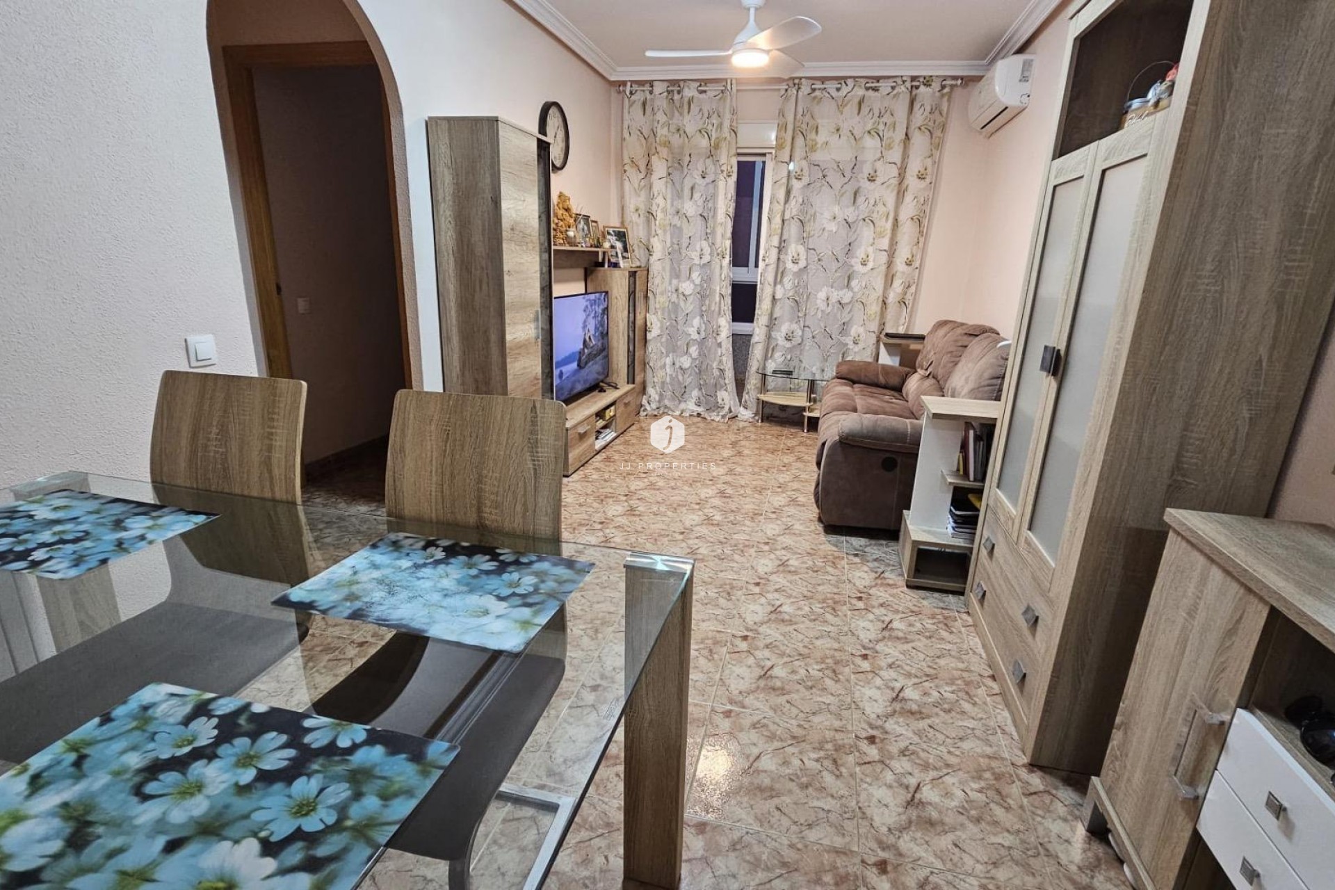 Tweedehands - Appartement / flat -
Torrevieja - Centro