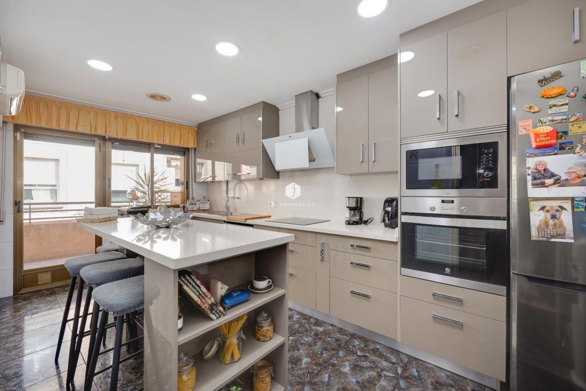 Tweedehands - Appartement / flat -
Torrevieja - Centro