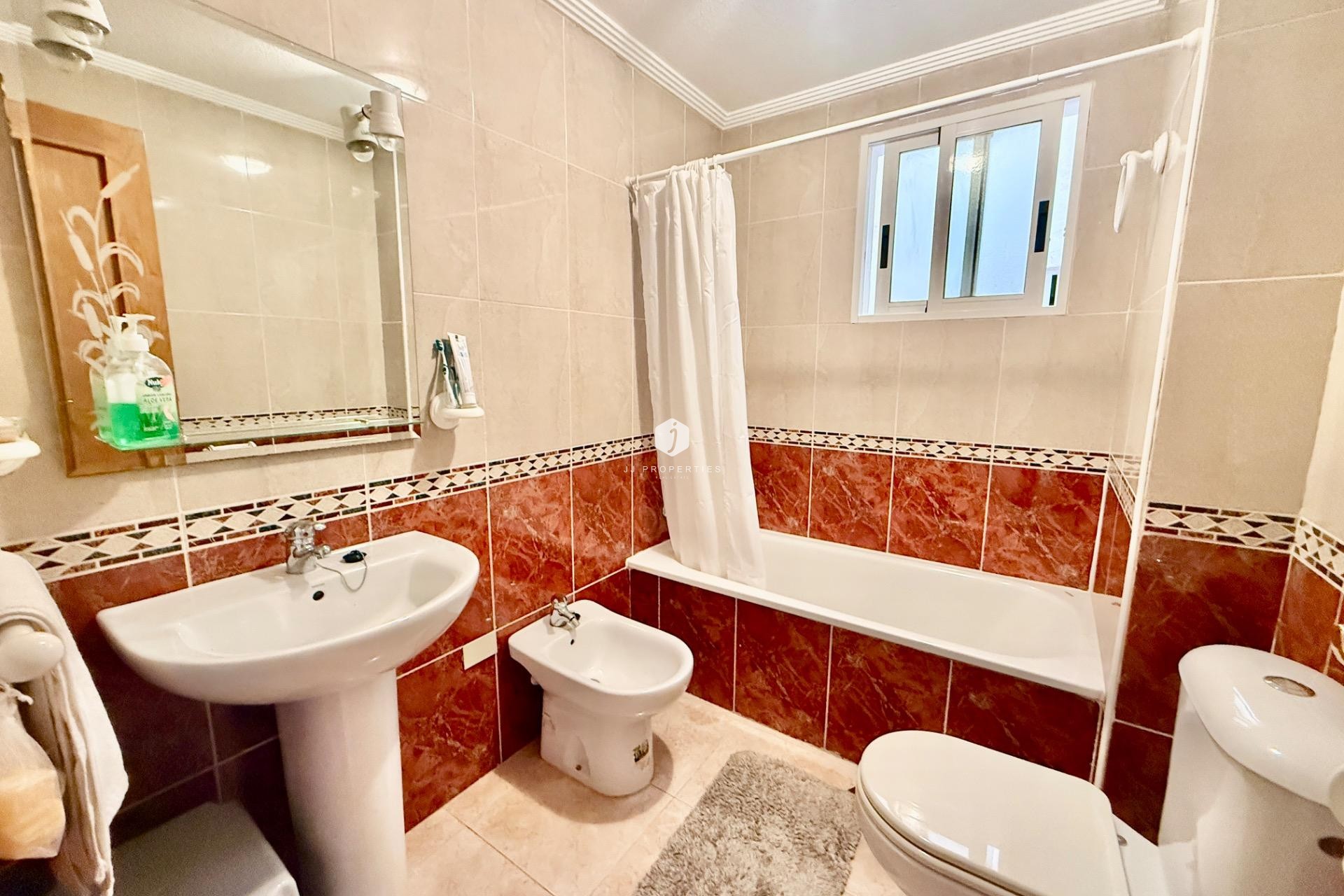 Tweedehands - Appartement / flat -
Torrevieja - Centro