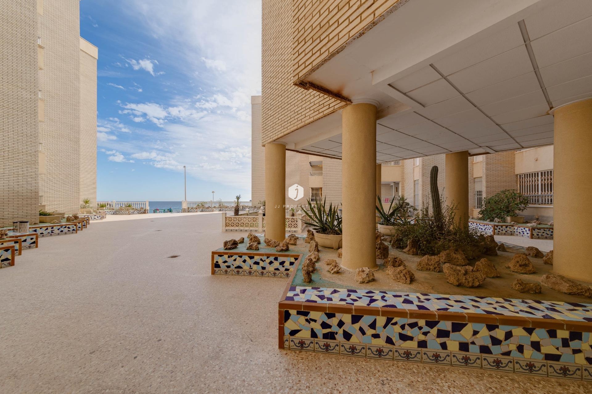 Tweedehands - Appartement / flat -
Torrevieja - Centro