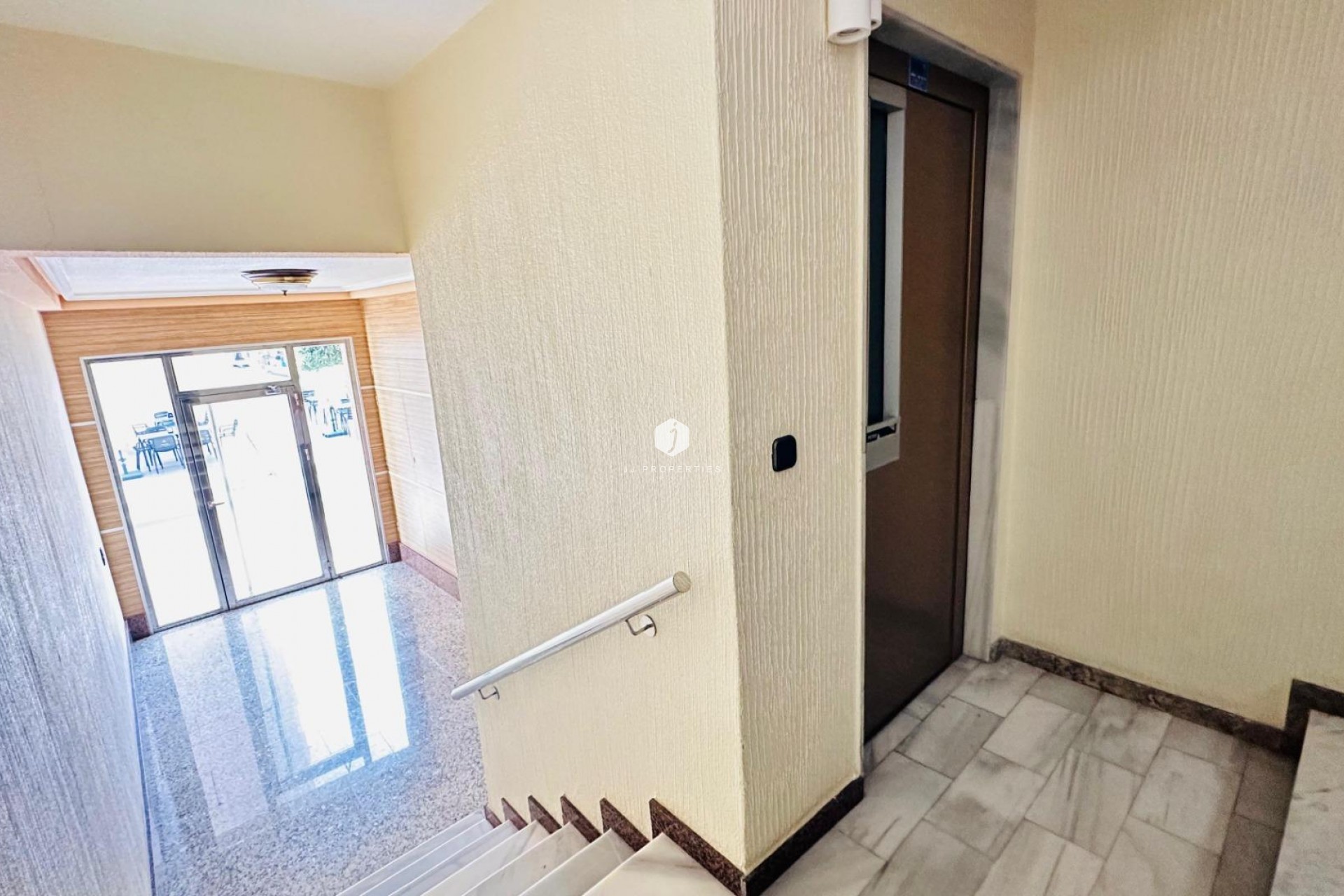 Tweedehands - Appartement / flat -
Torrevieja - Centro