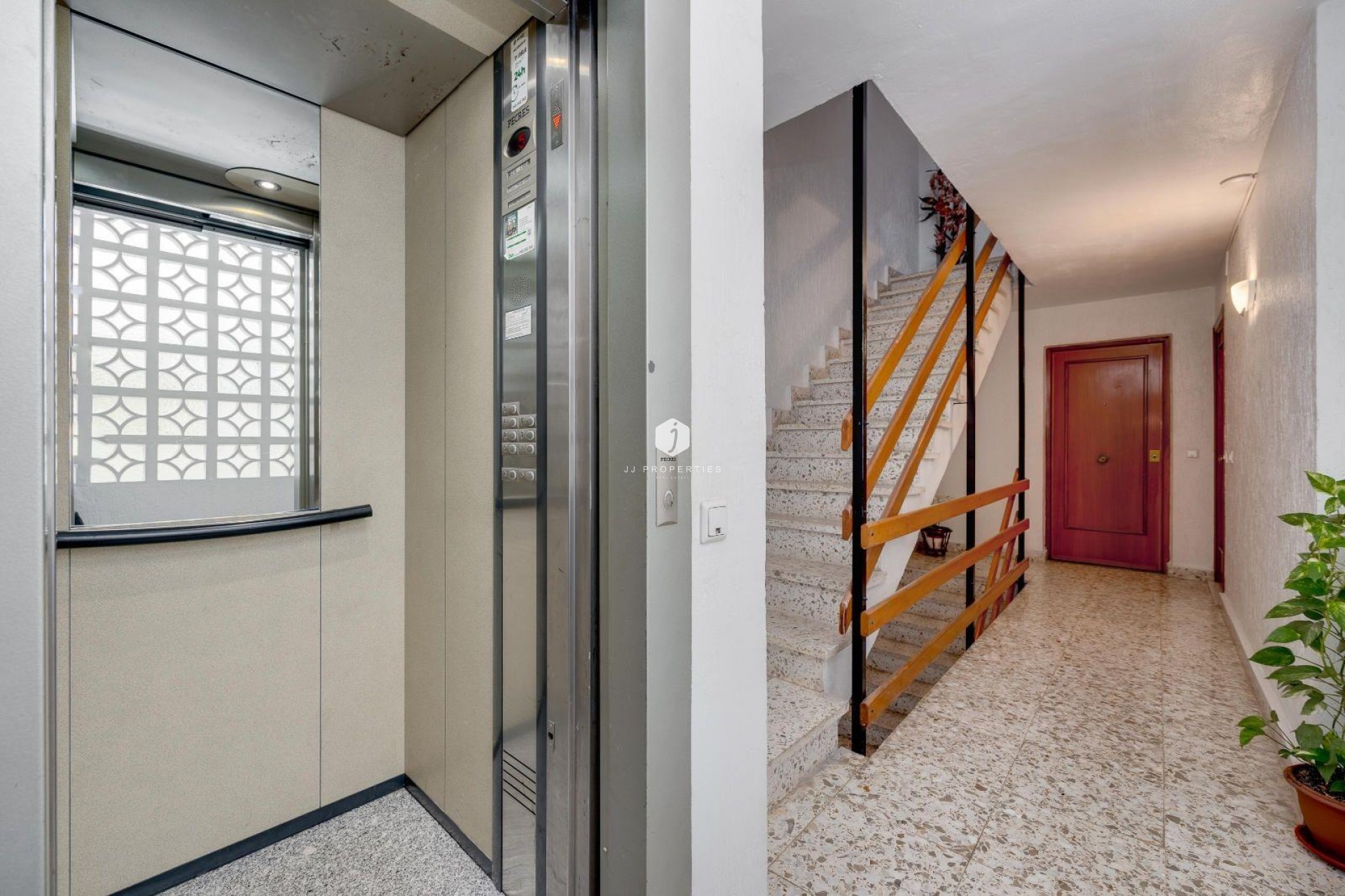 Tweedehands - Appartement / flat -
Torrevieja - Centro