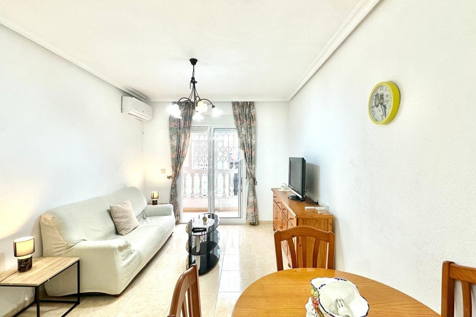 Tweedehands - Appartement / flat -
Torrevieja - Centro