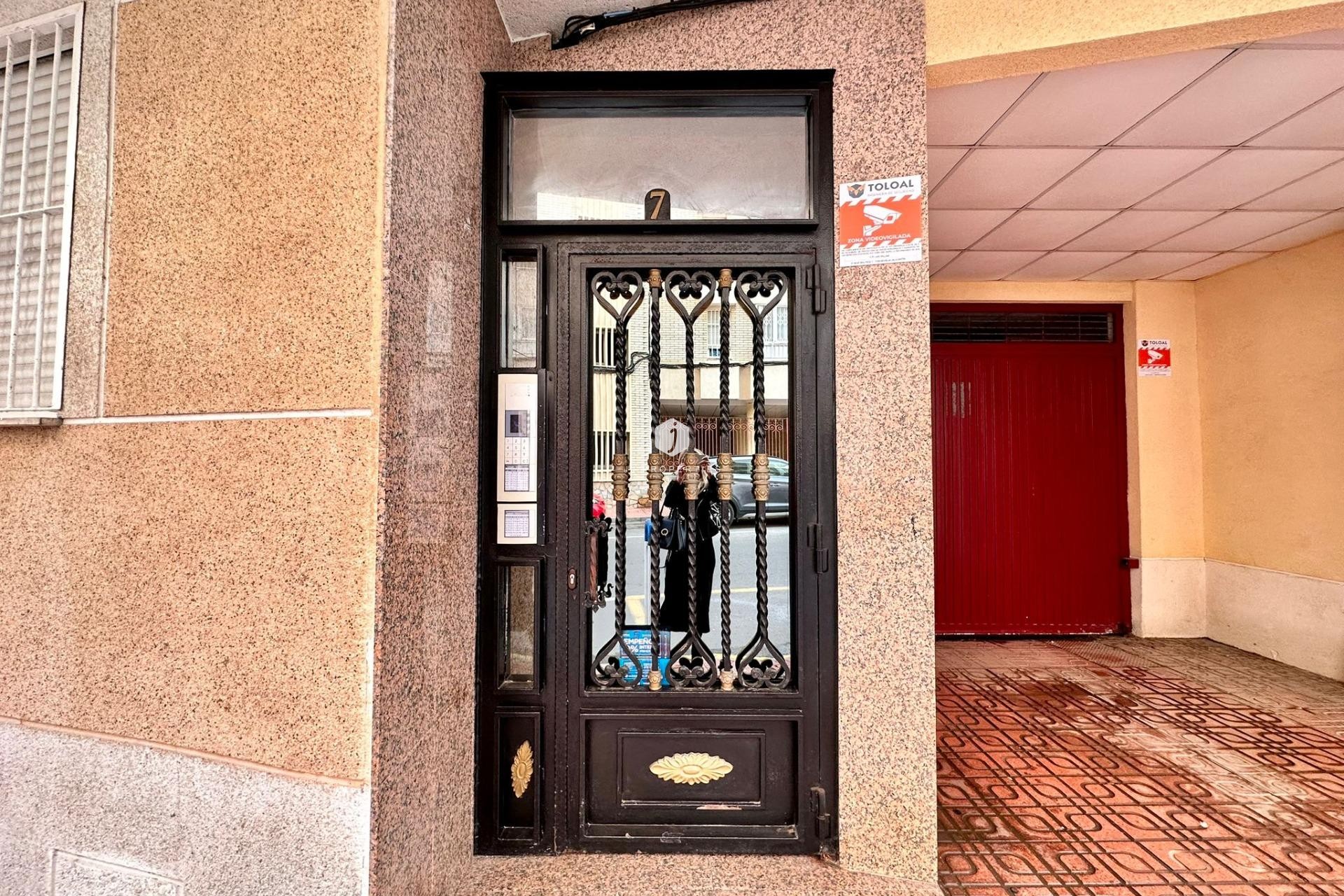 Tweedehands - Appartement / flat -
Torrevieja - Centro