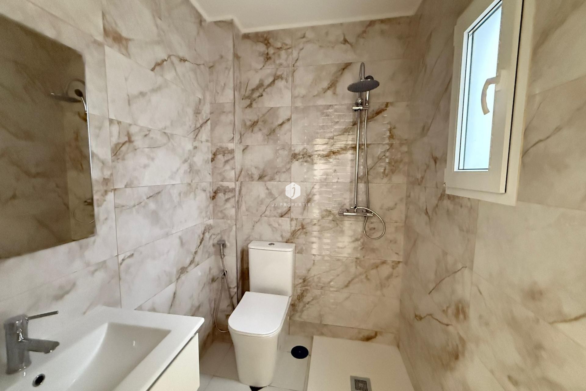 Tweedehands - Appartement / flat -
Torrevieja - Centro