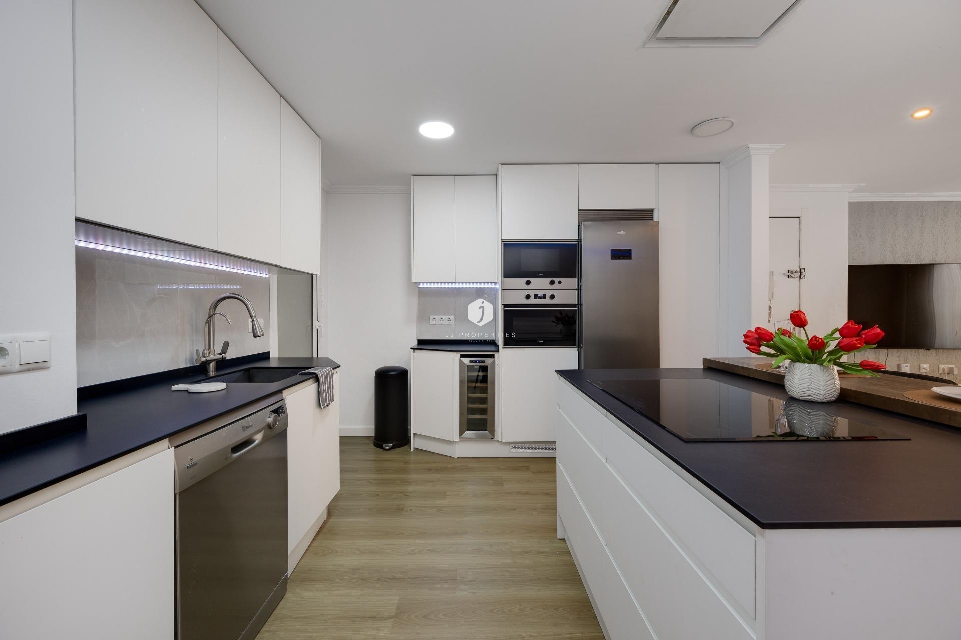 Tweedehands - Appartement / flat -
Torrevieja - Centro