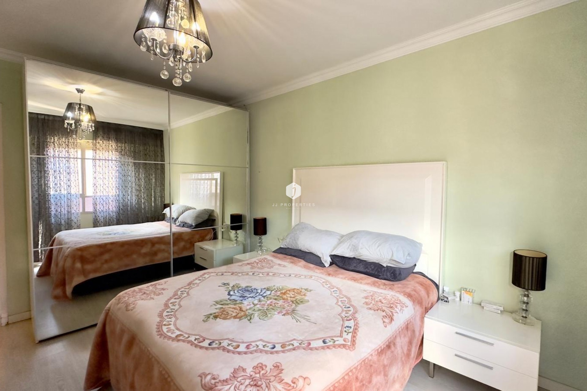 Tweedehands - Appartement / flat -
Torrevieja - Centro