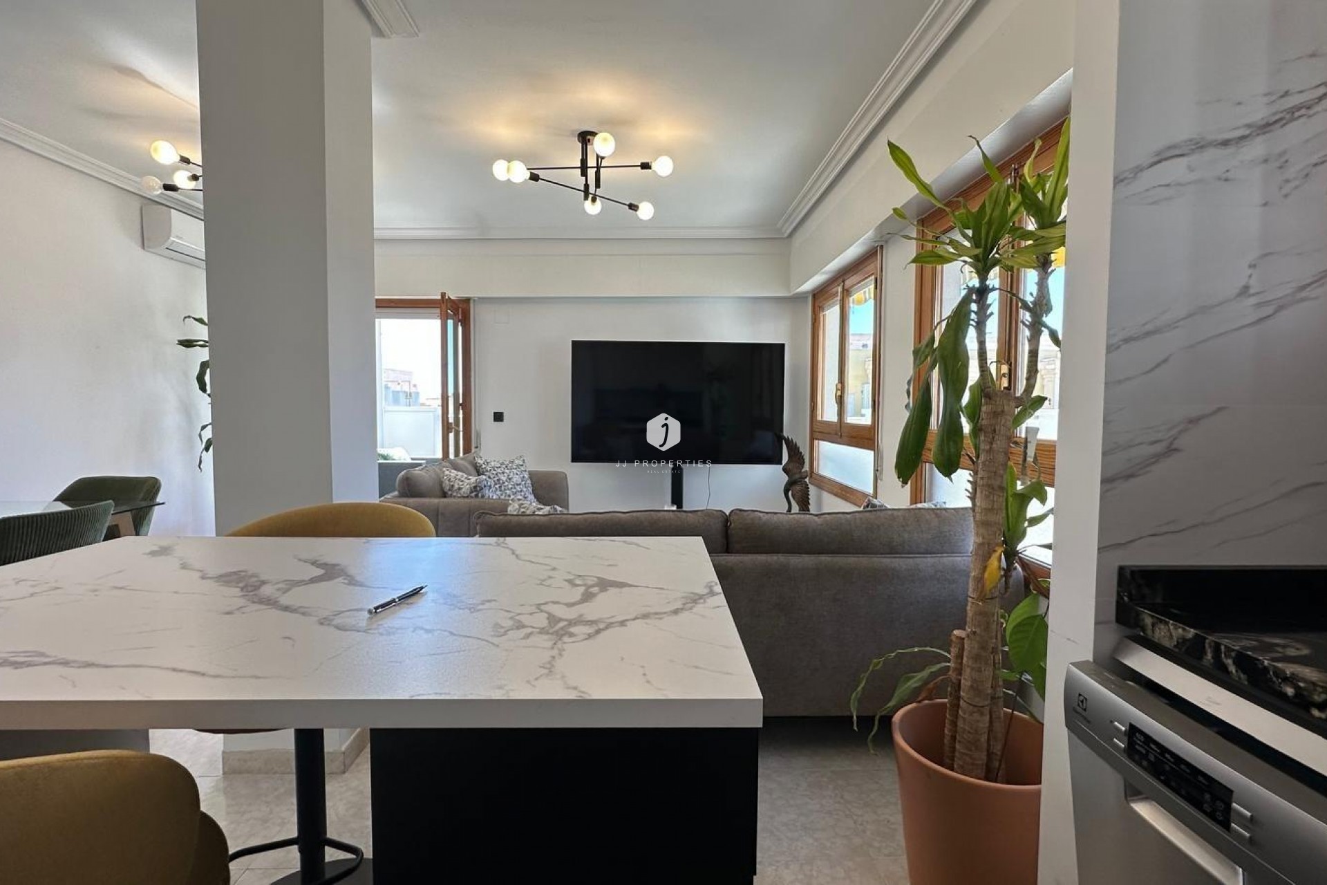 Tweedehands - Appartement / flat -
Torrevieja - Centro