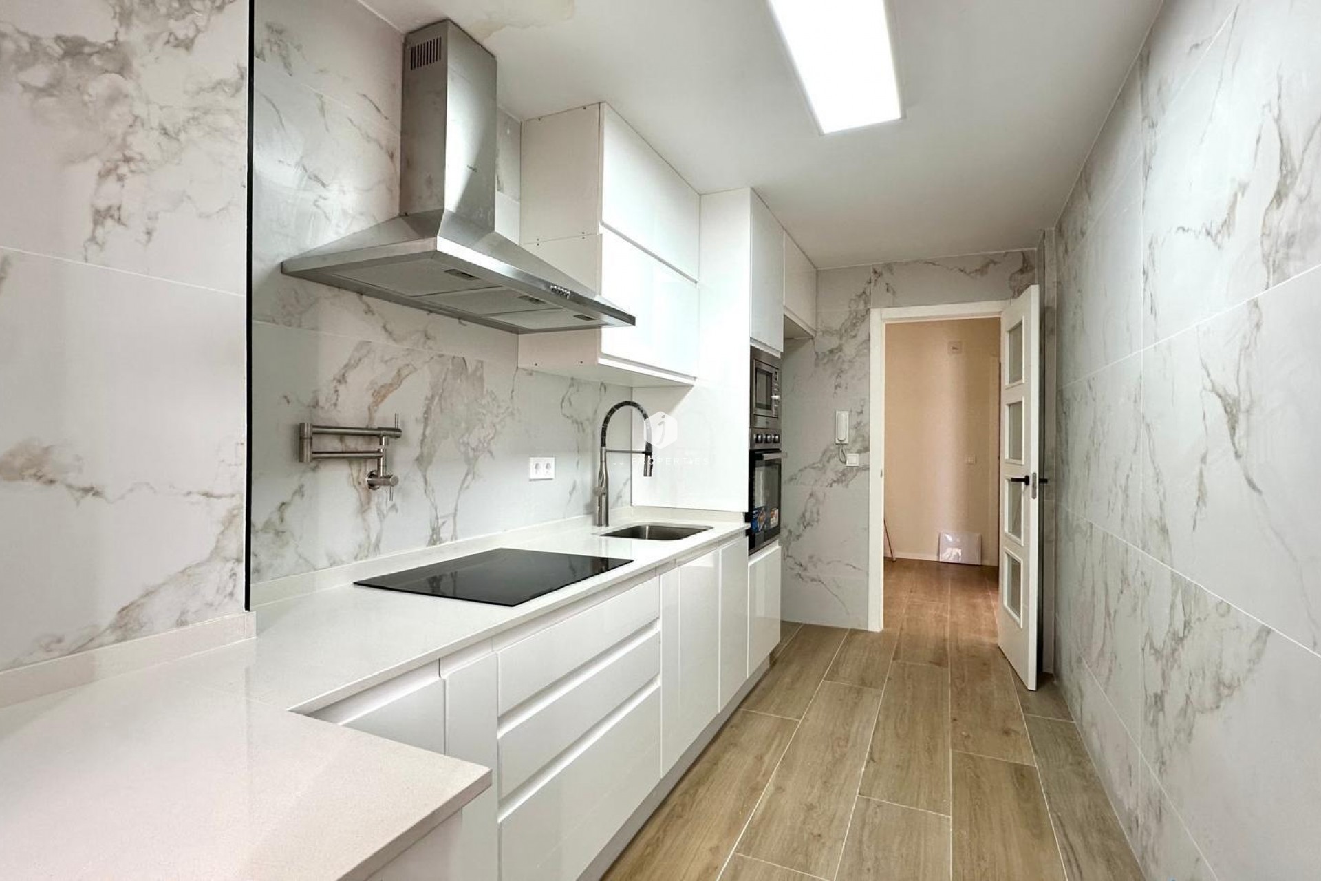 Tweedehands - Appartement / flat -
Torrevieja - Centro