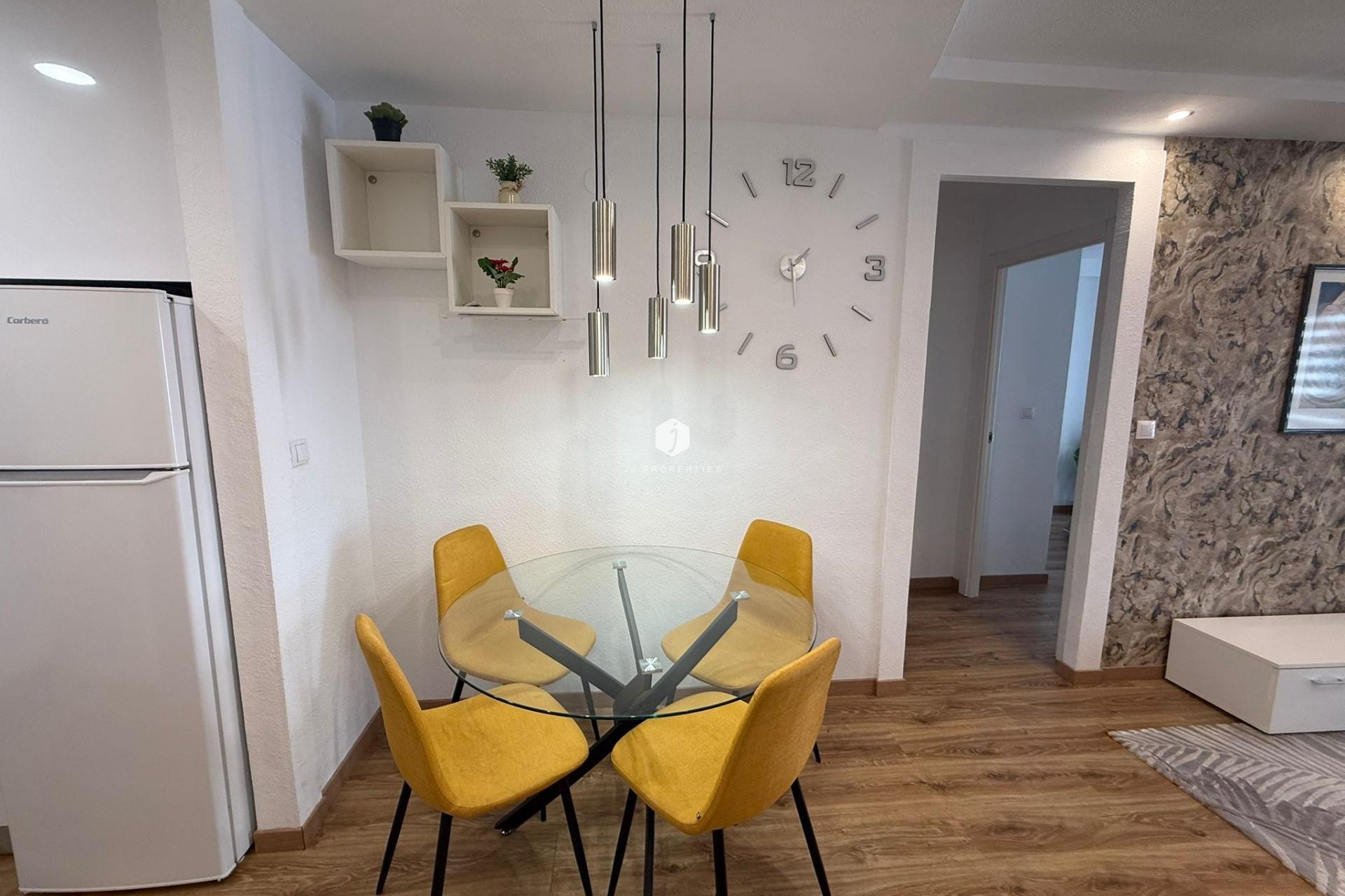 Tweedehands - Appartement / flat -
Torrevieja - Centro