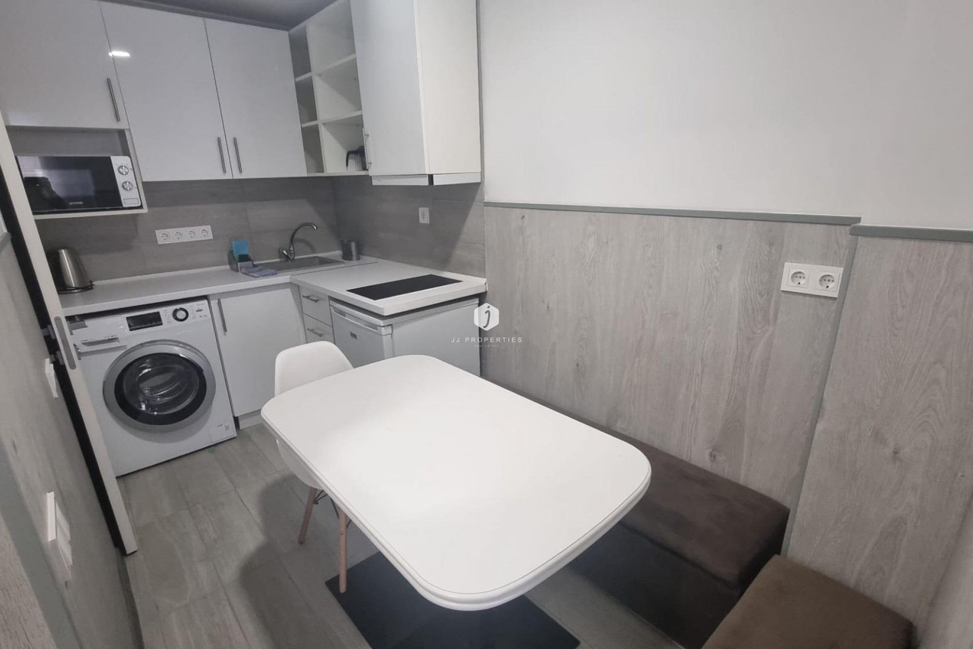 Tweedehands - Appartement / flat -
Torrevieja - Centro