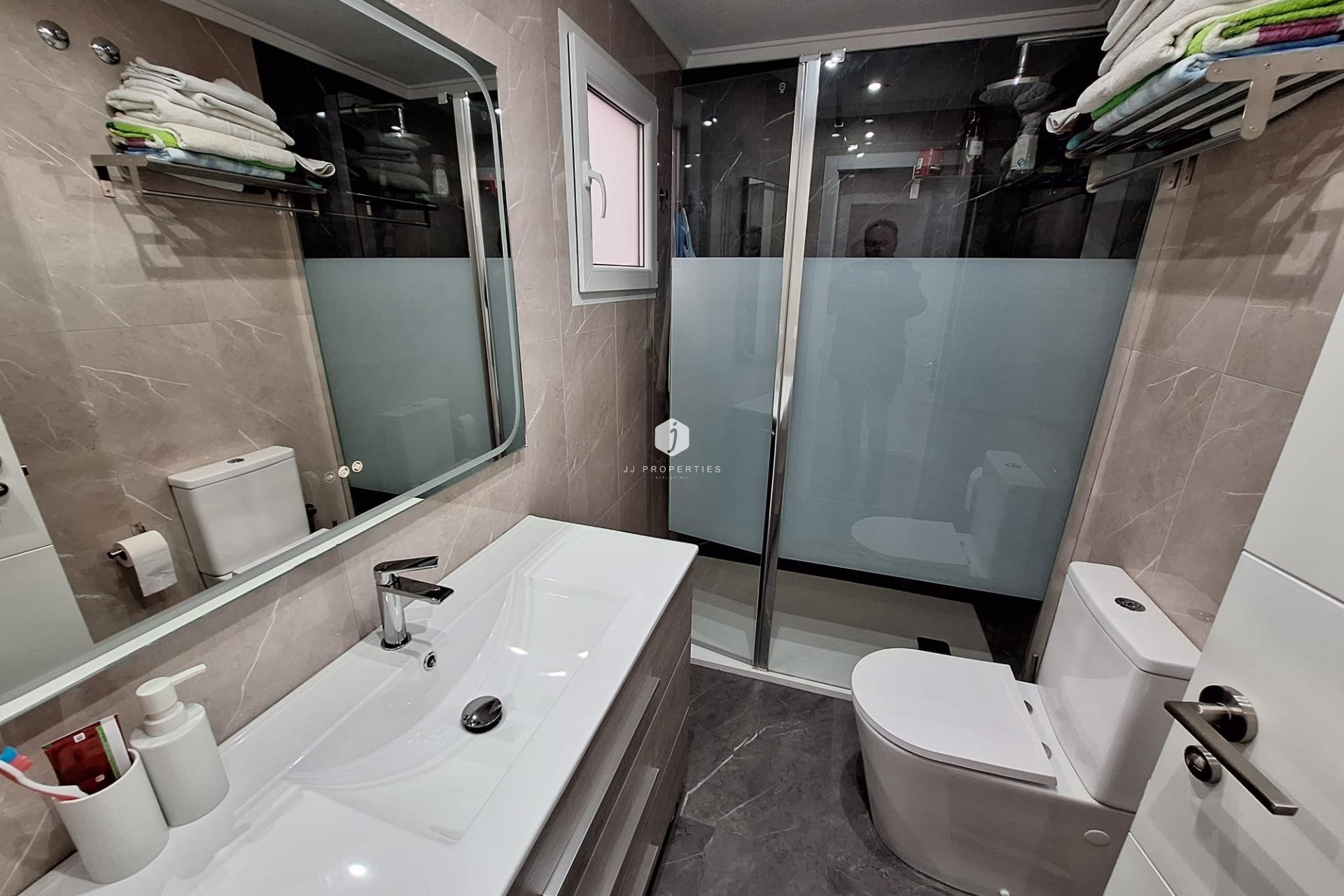 Tweedehands - Appartement / flat -
Torrevieja - Centro