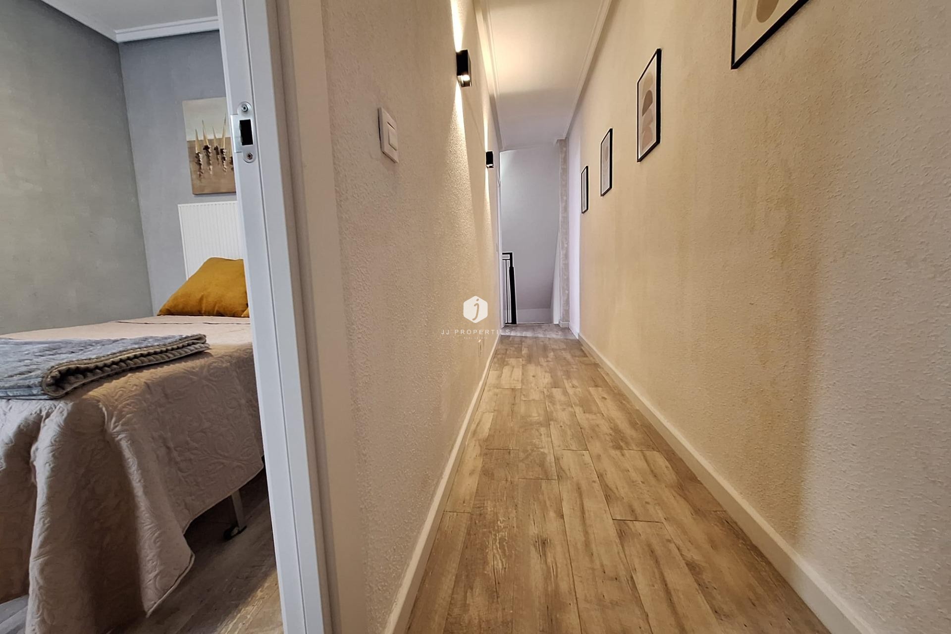 Tweedehands - Appartement / flat -
Torrevieja - Centro
