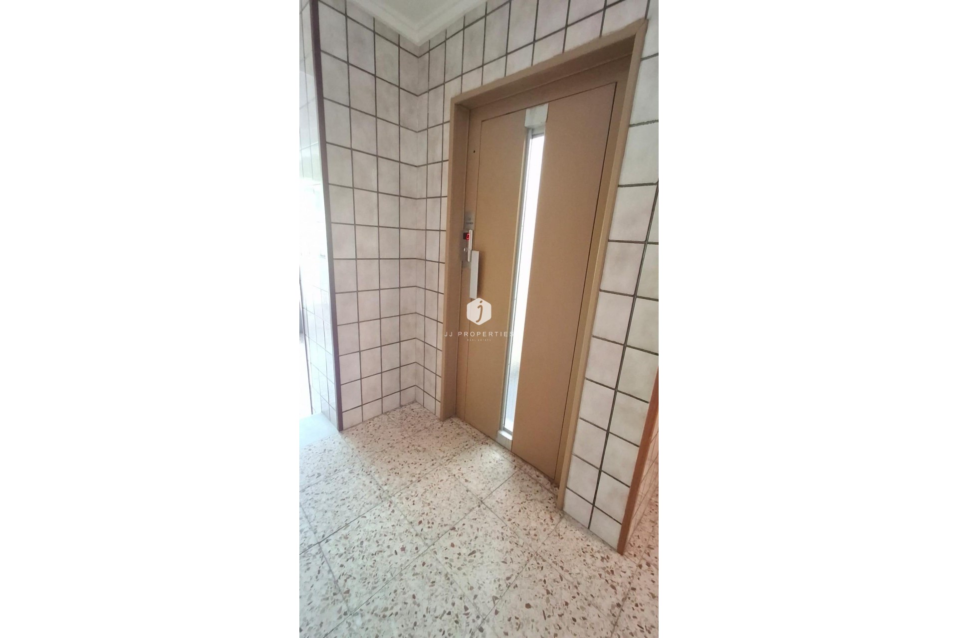 Tweedehands - Appartement / flat -
Torrevieja - Centro