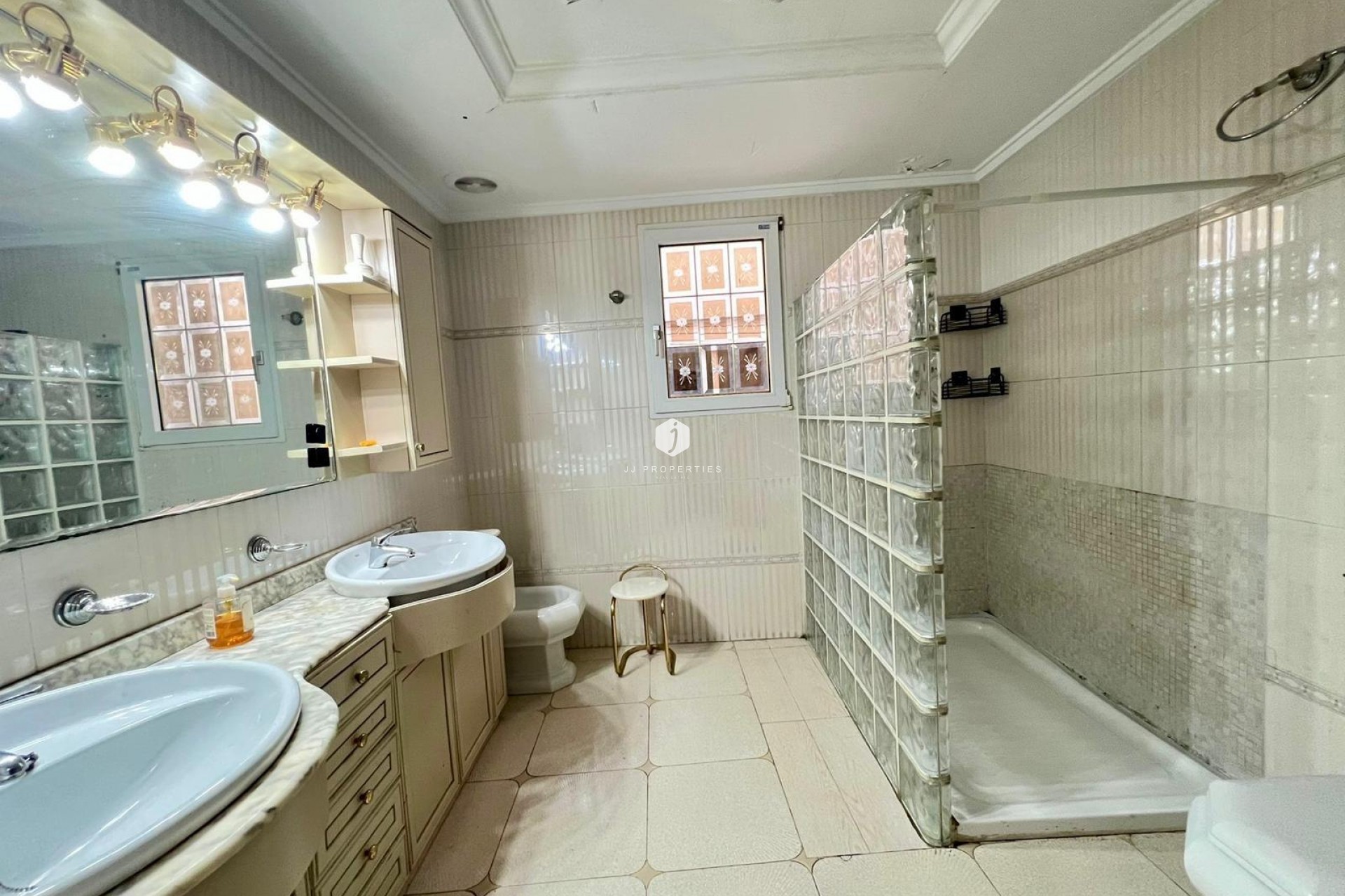 Tweedehands - Appartement / flat -
Torrevieja - Centro