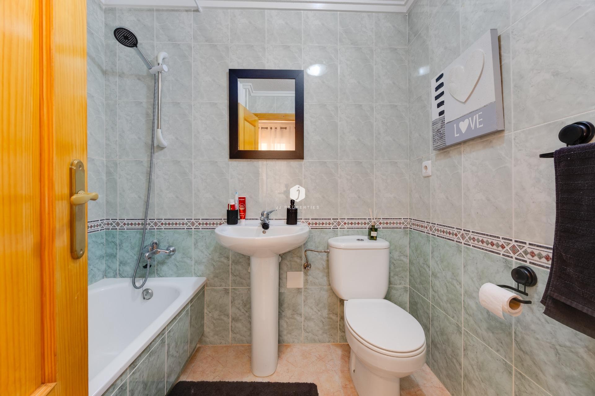 Tweedehands - Appartement / flat -
Torrevieja - Centro