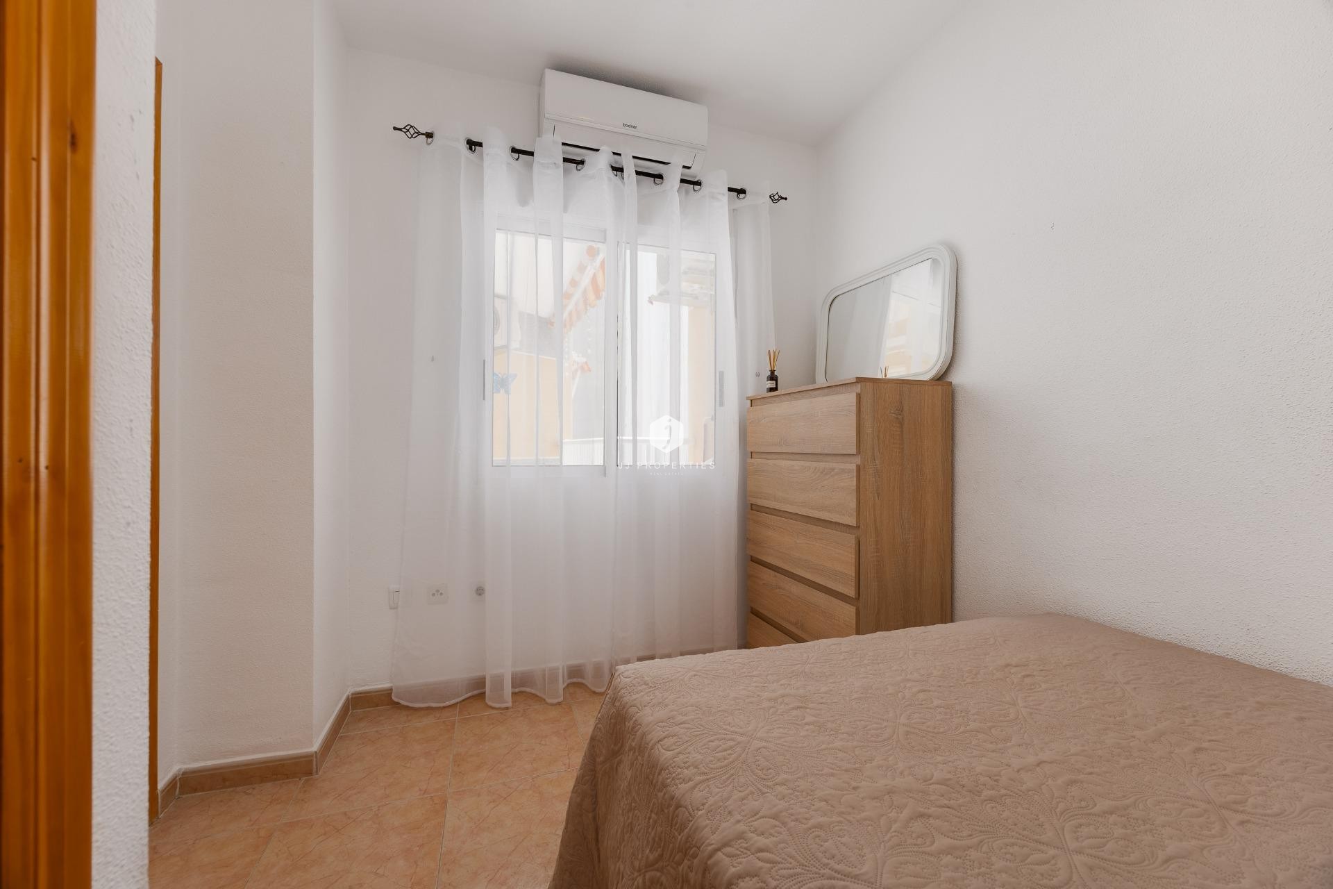 Tweedehands - Appartement / flat -
Torrevieja - Centro