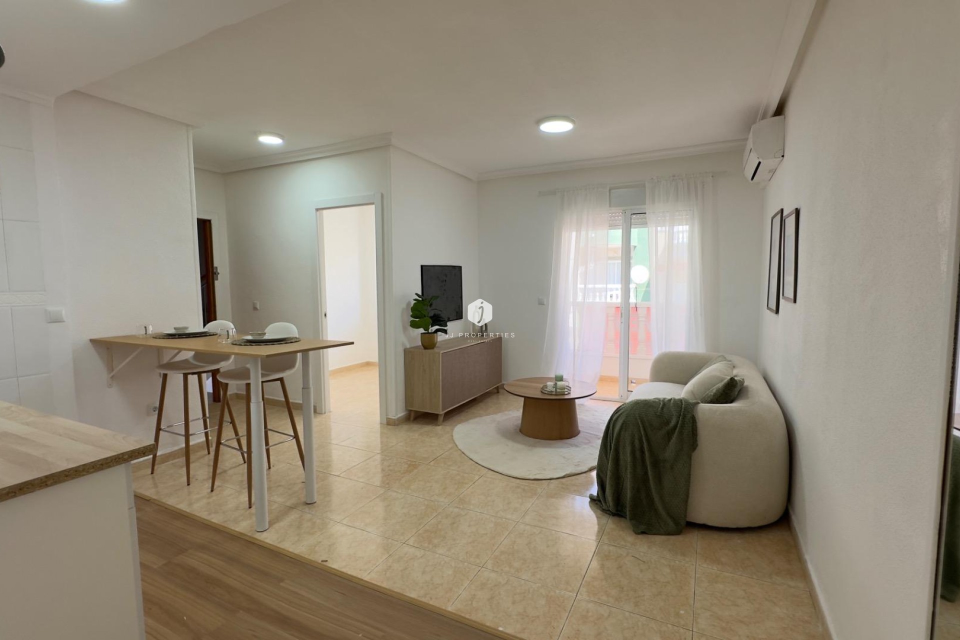 Tweedehands - Appartement / flat -
Torrevieja - Centro