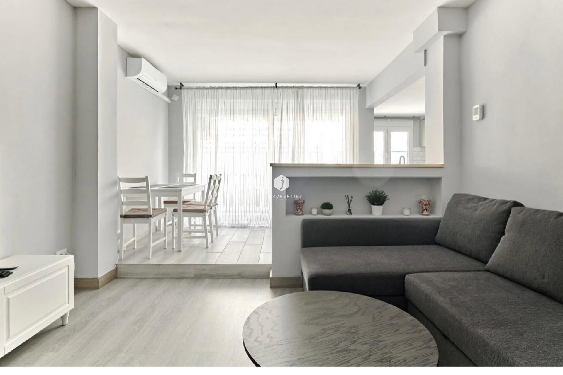 Tweedehands - Appartement / flat -
Torrevieja - Centro