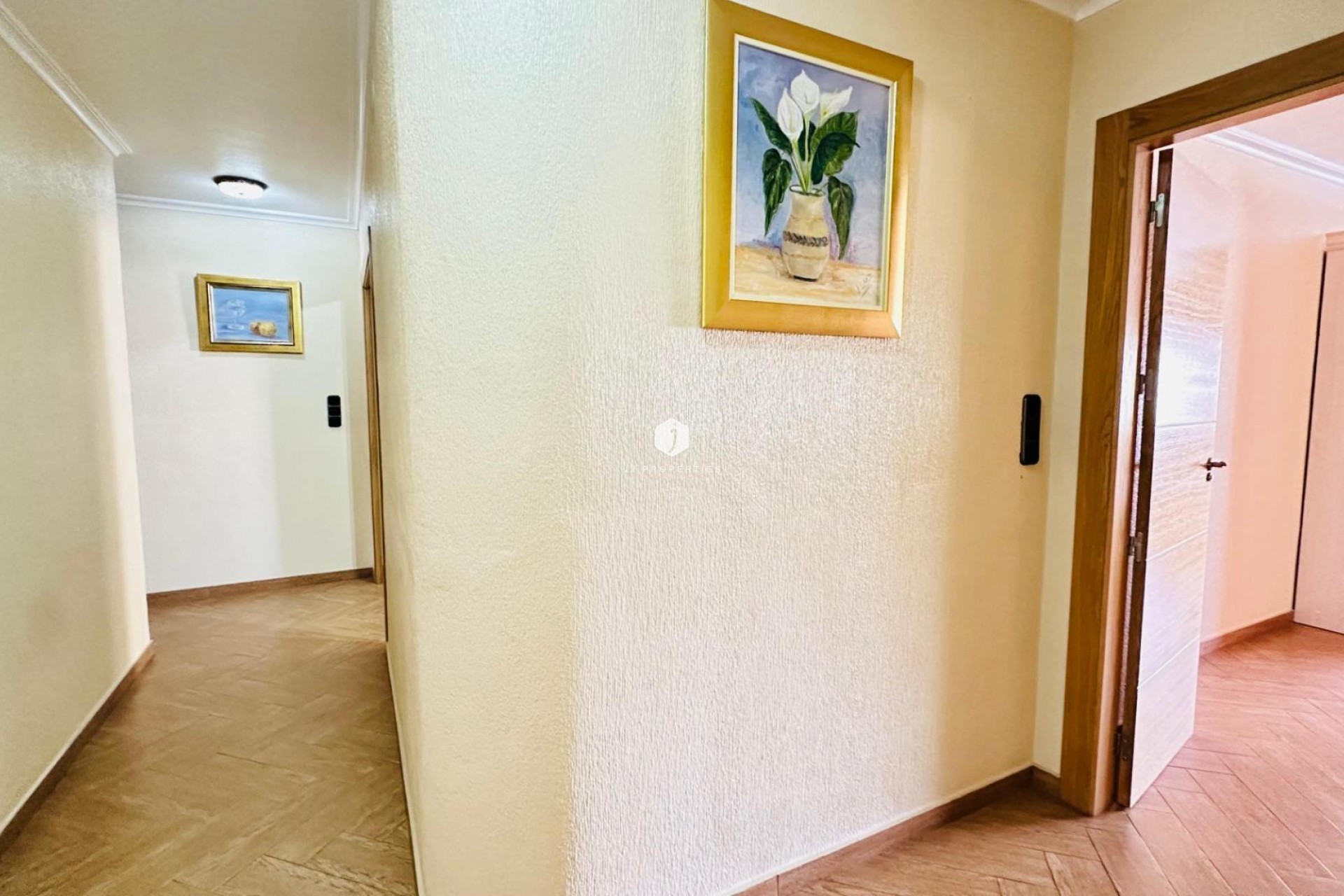 Tweedehands - Appartement / flat -
Torrevieja - Centro