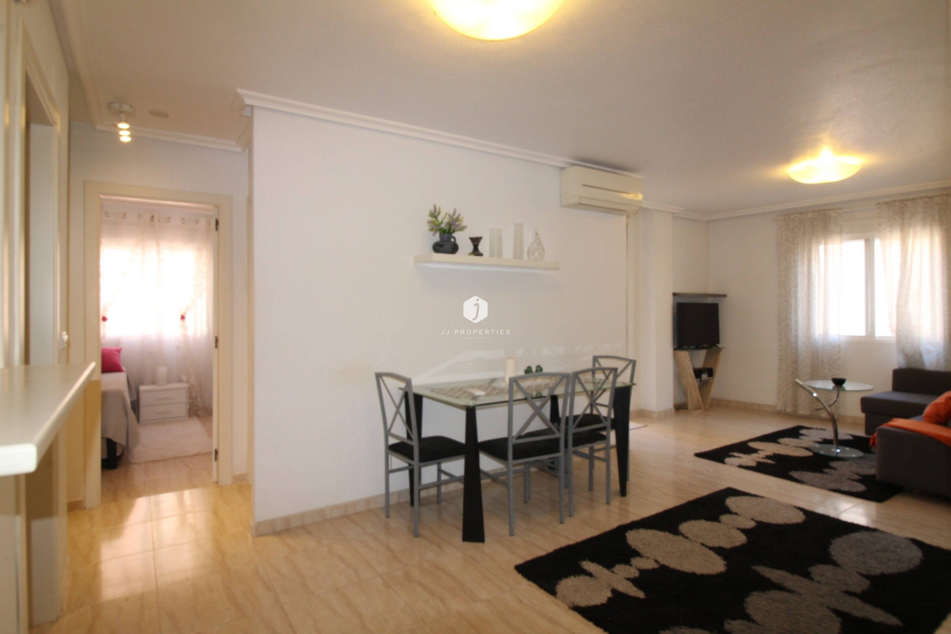 Tweedehands - Appartement / flat -
Torrevieja - Centro