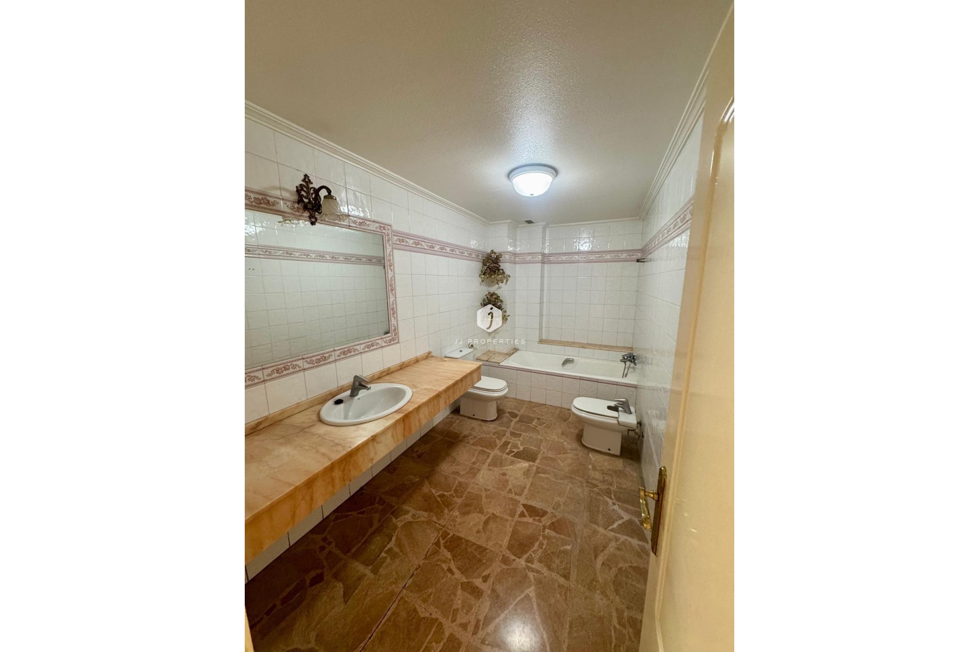 Tweedehands - Appartement / flat -
Torrevieja - Centro