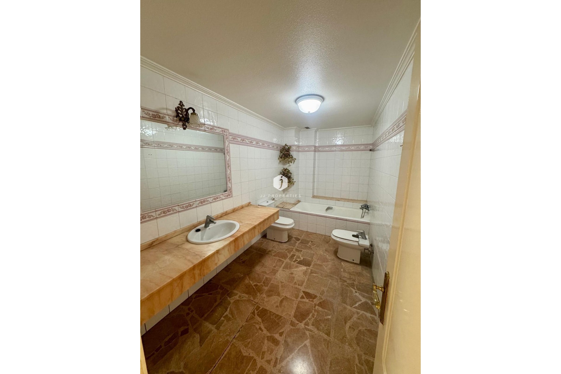 Tweedehands - Appartement / flat -
Torrevieja - Centro