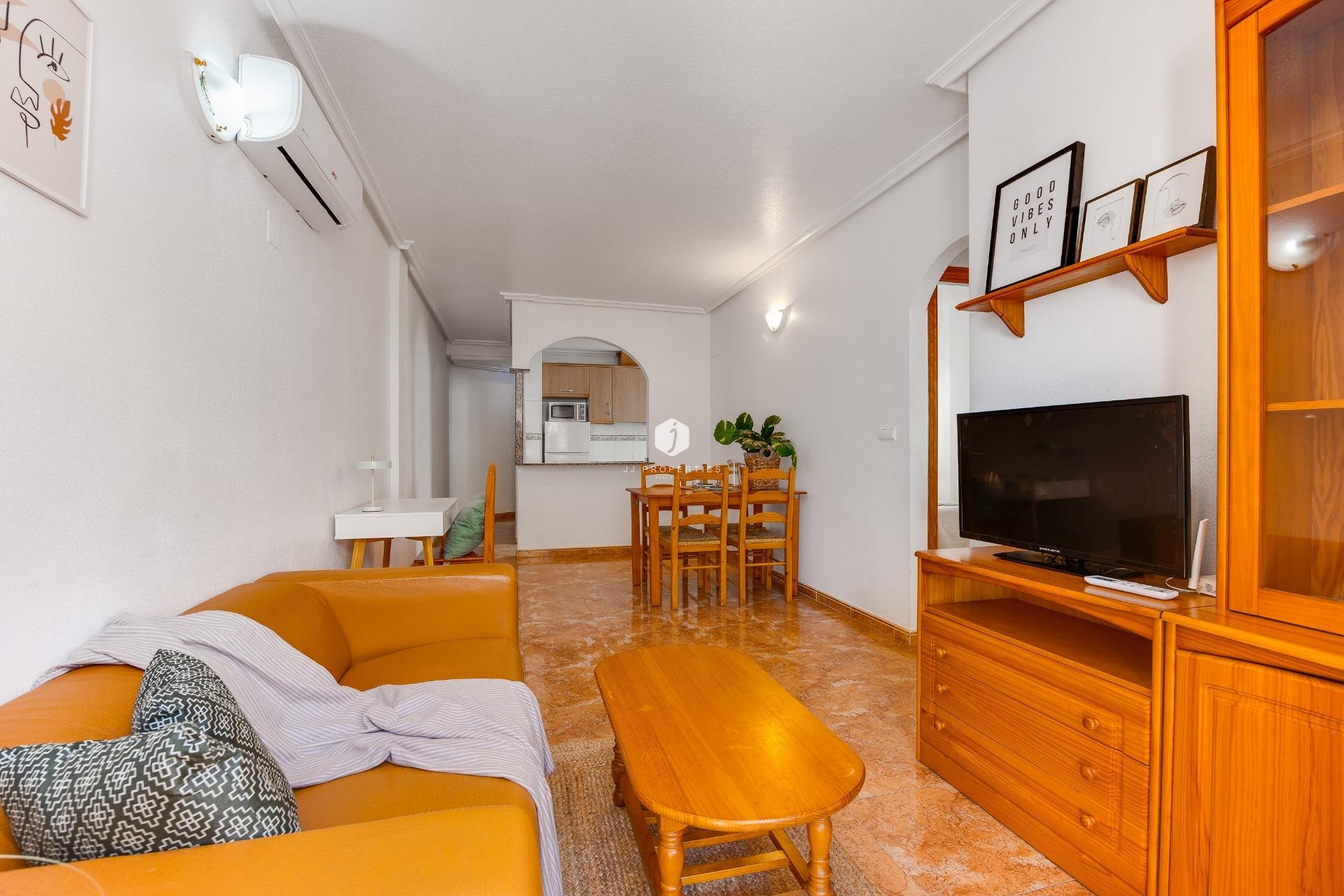 Tweedehands - Appartement / flat -
Torrevieja - Centro