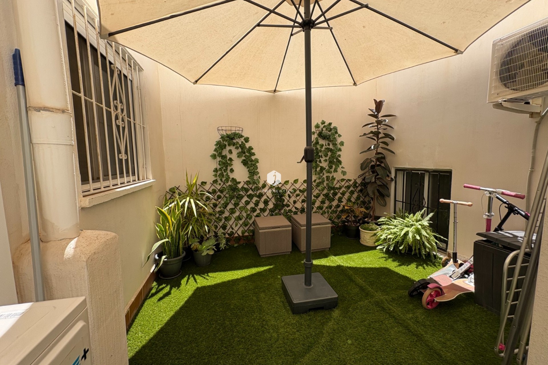 Tweedehands - Appartement / flat -
Torrevieja - Costa Blanca