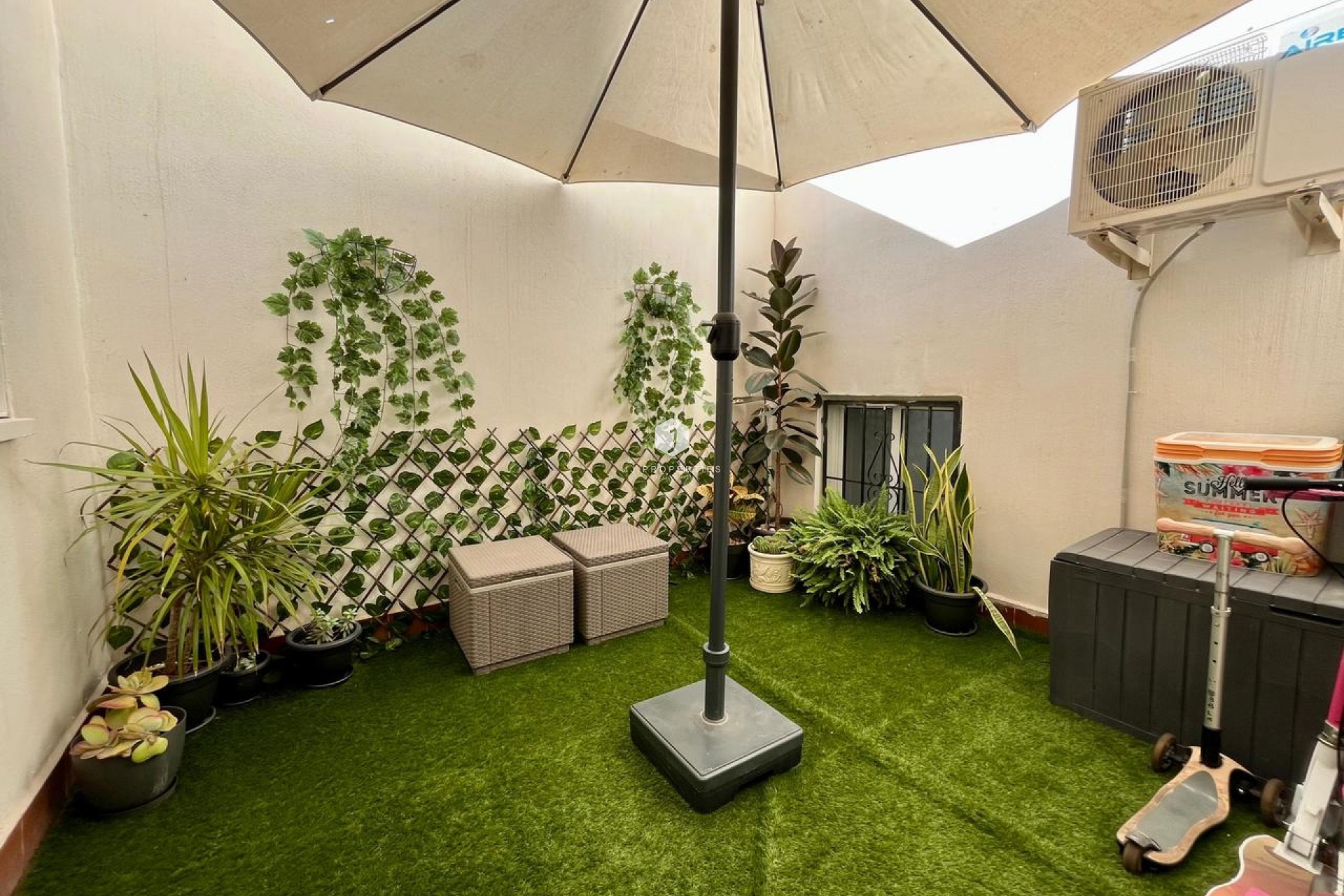 Tweedehands - Appartement / flat -
Torrevieja - Costa Blanca