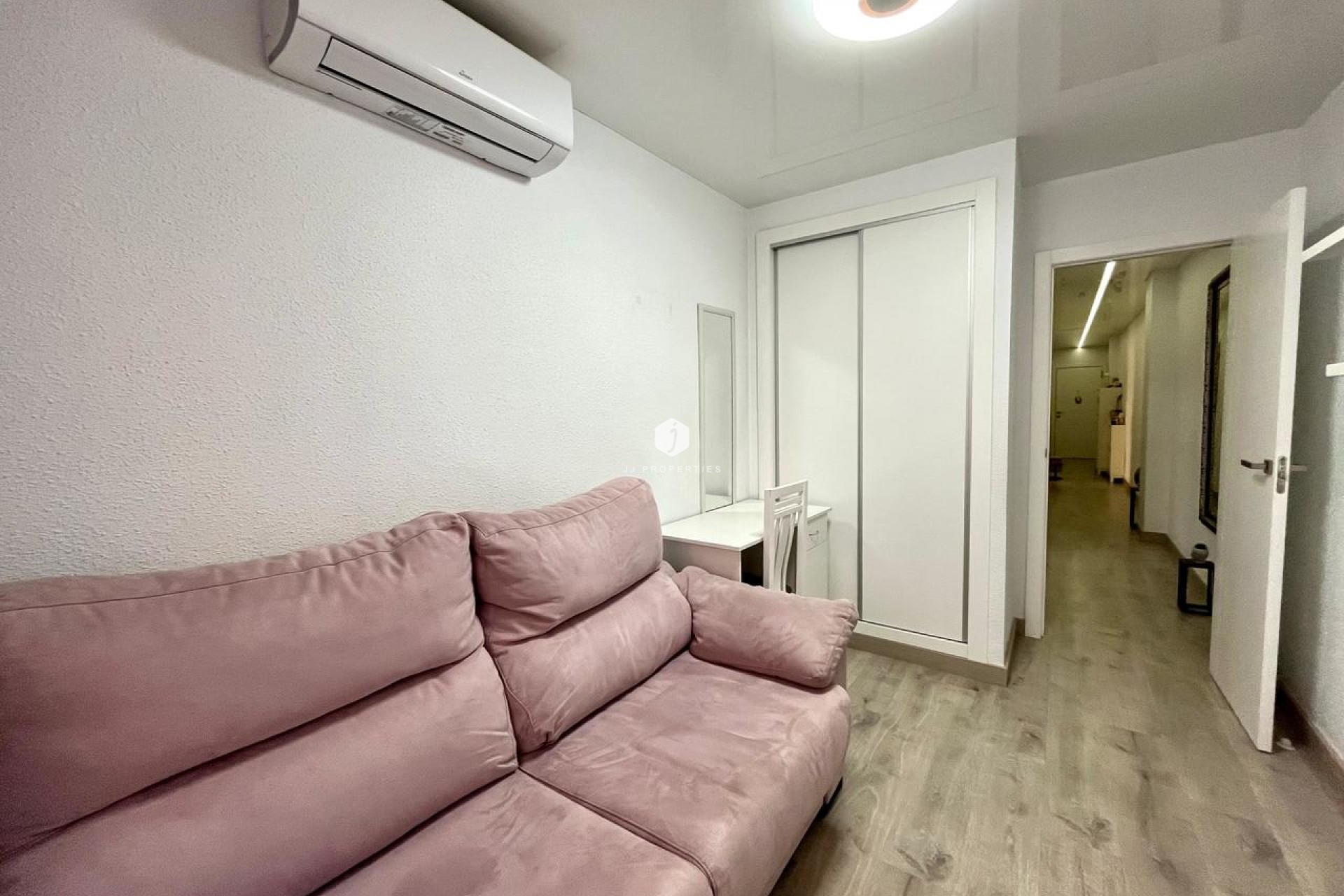 Tweedehands - Appartement / flat -
Torrevieja - Costa Blanca