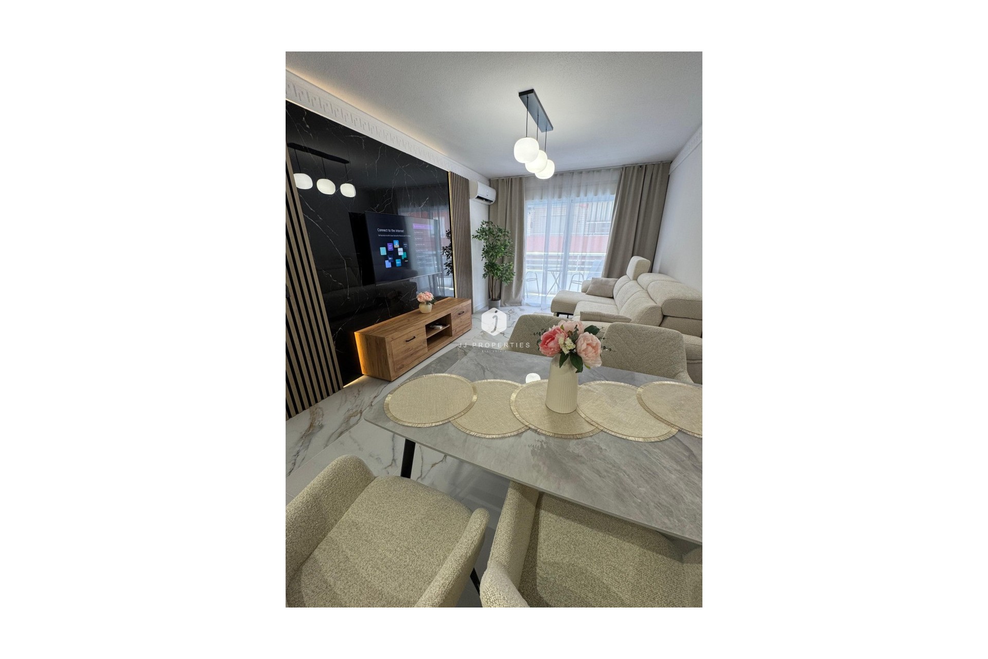 Tweedehands - Appartement / flat -
Torrevieja - Costa Blanca