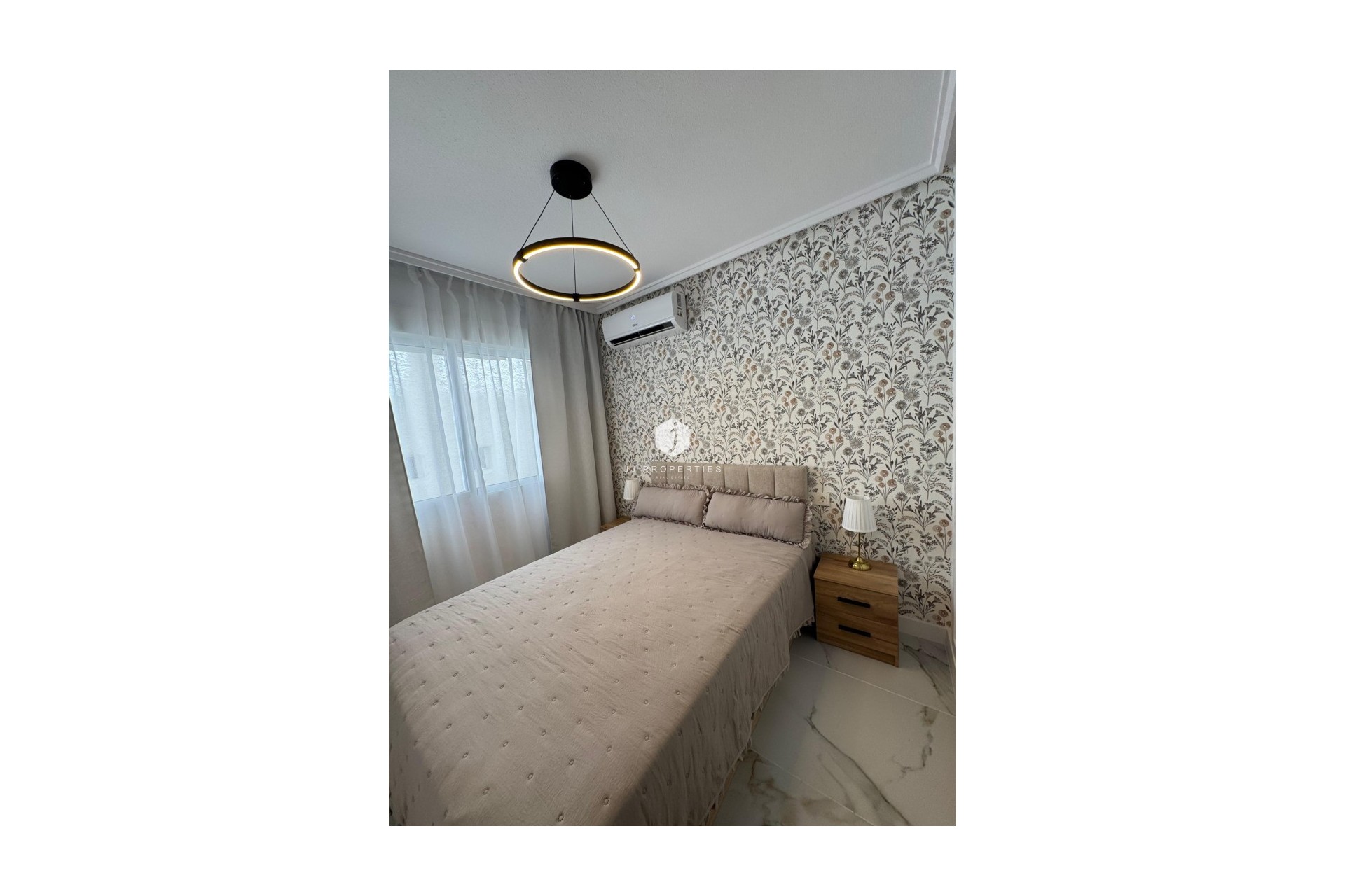 Tweedehands - Appartement / flat -
Torrevieja - Costa Blanca