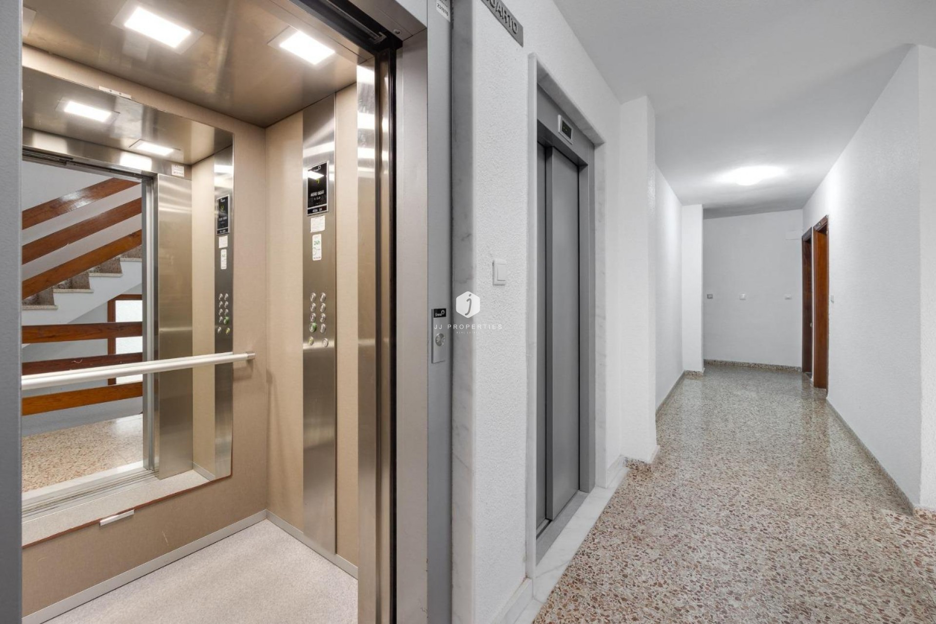 Tweedehands - Appartement / flat -
Torrevieja - Costa Blanca