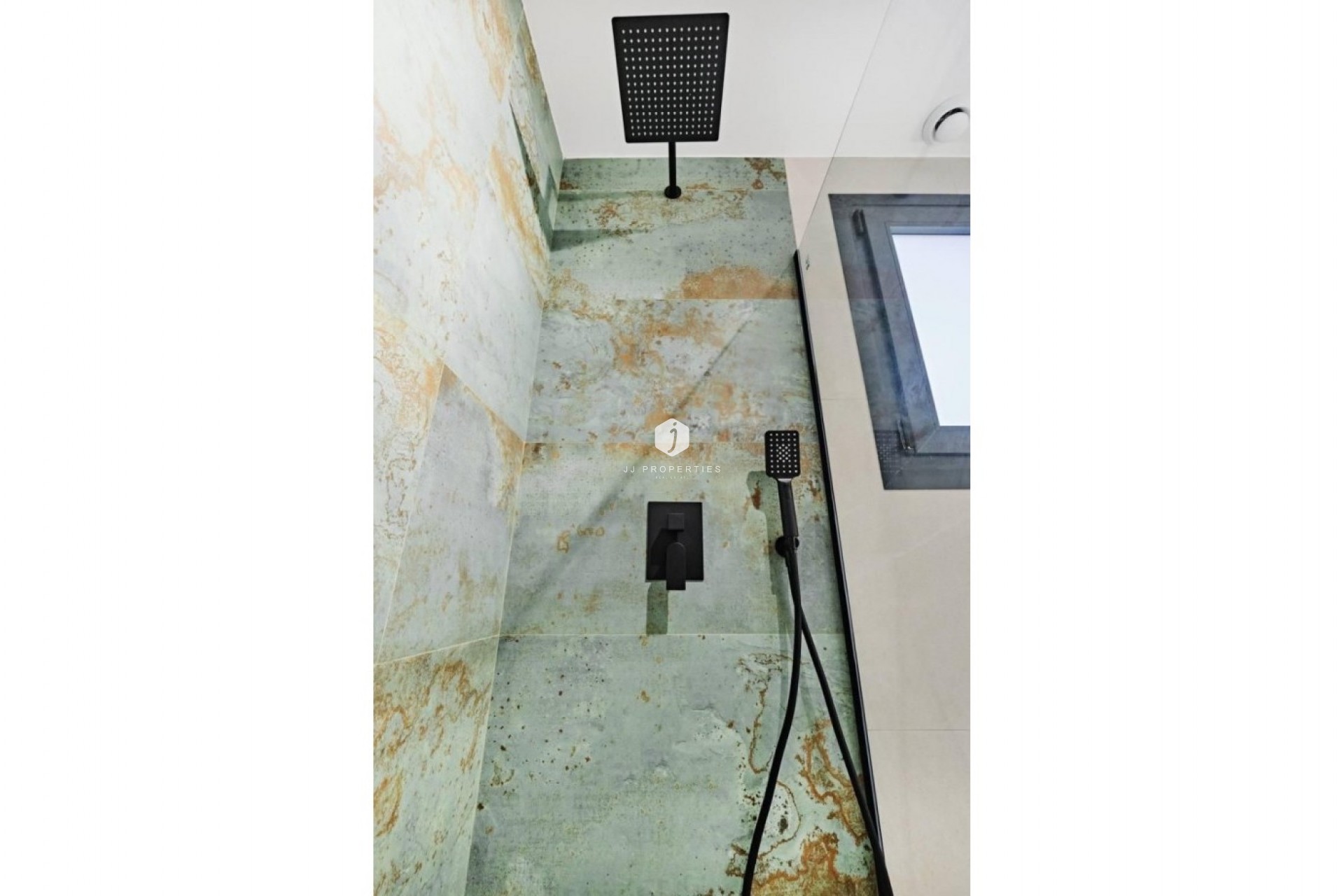 Tweedehands - Appartement / flat -
Torrevieja - Costa Blanca