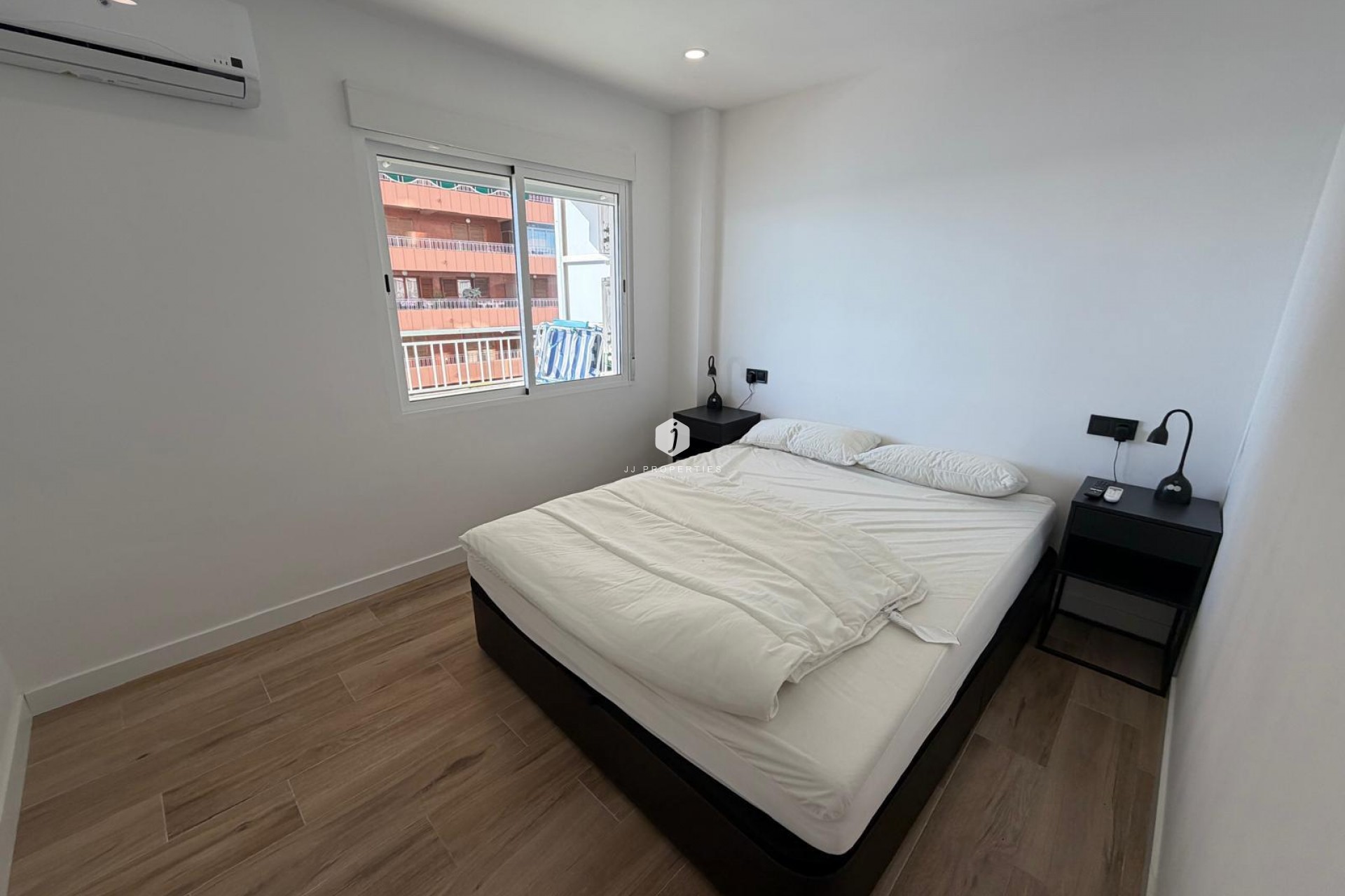 Tweedehands - Appartement / flat -
Torrevieja - Costa Blanca